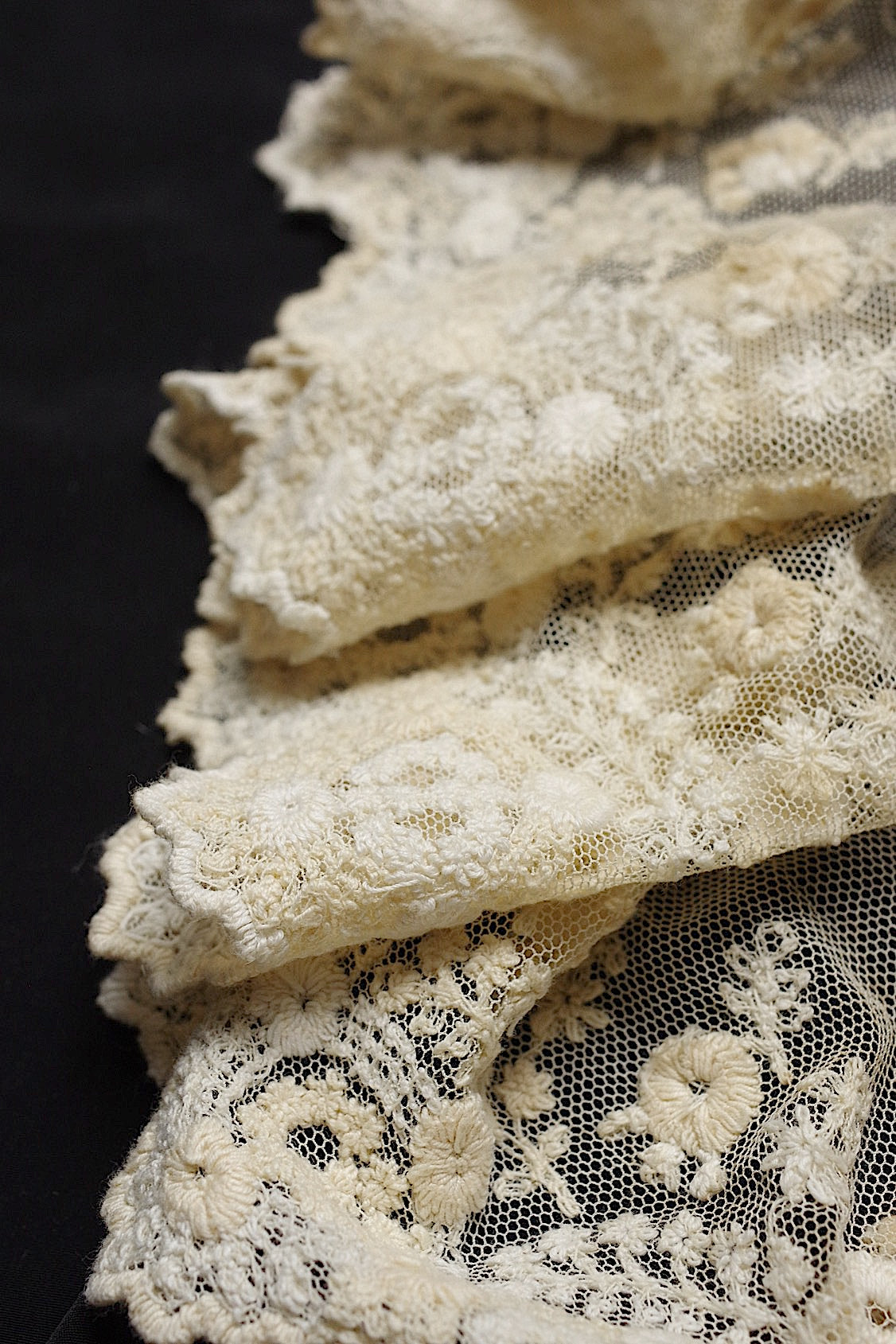 アンティークレース dentelle antique 73cm+100cm .FR a l'epoque