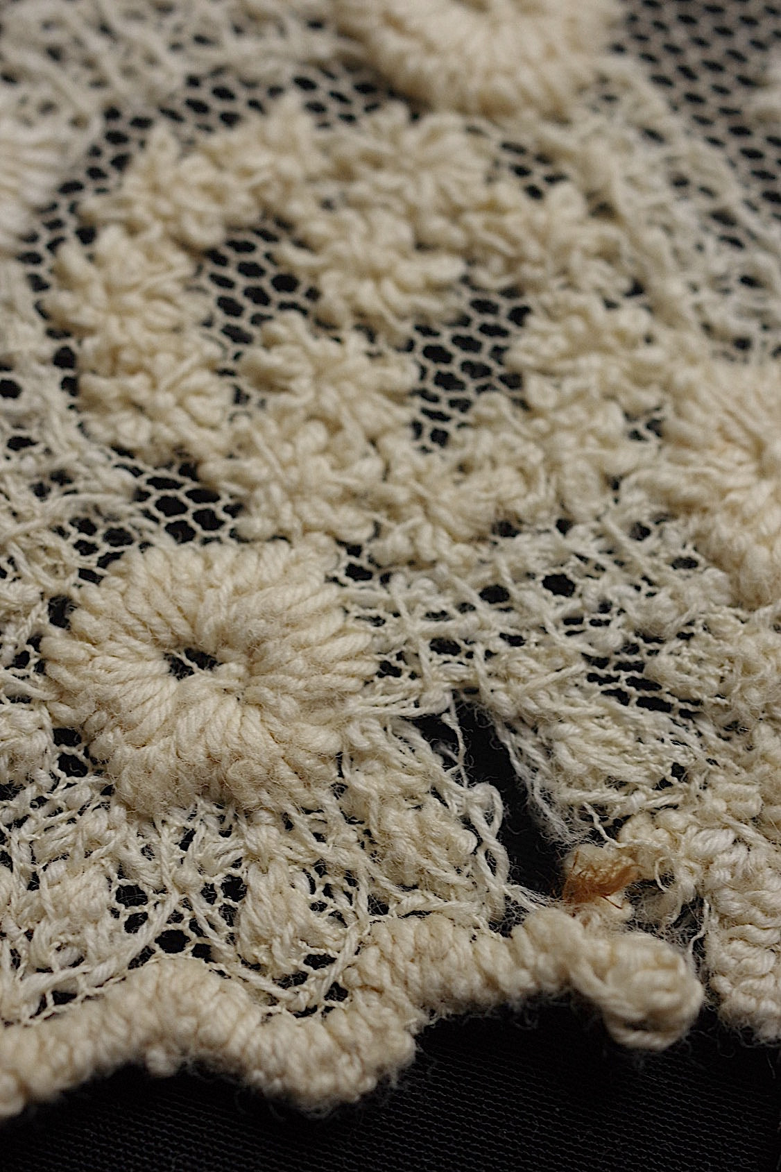 アンティークレース dentelle antique 170cm+210cm .FR a l'epoque