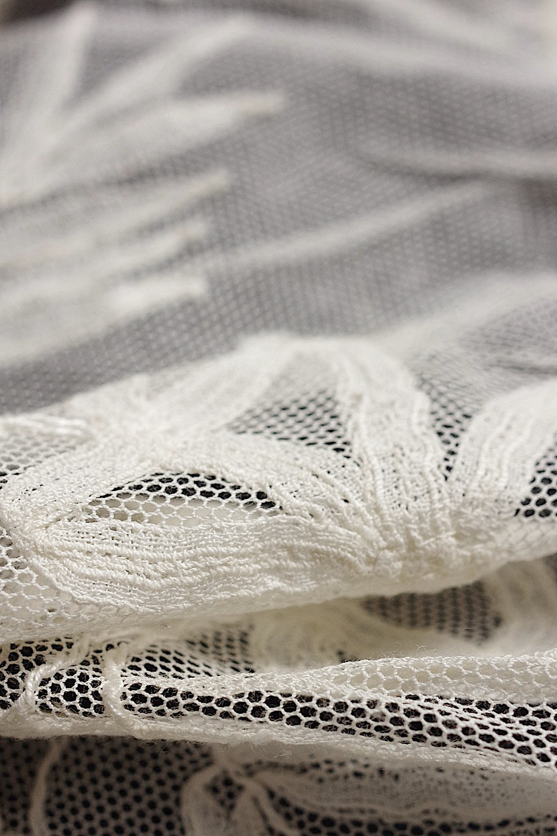 アンティークレース dentelle antique フリルつきハギレ .FR a l'epoque