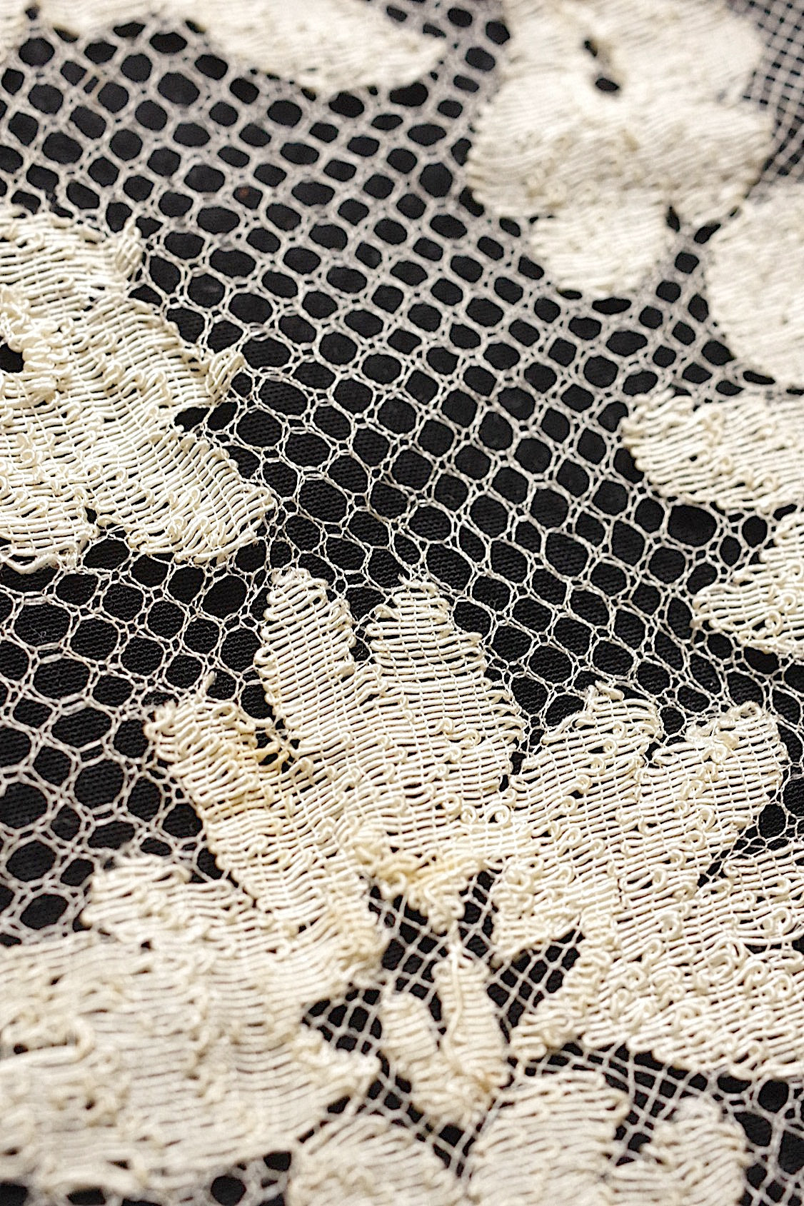 アンティークレース dentelle antique レース生地はぎれ .FR a l'epoque