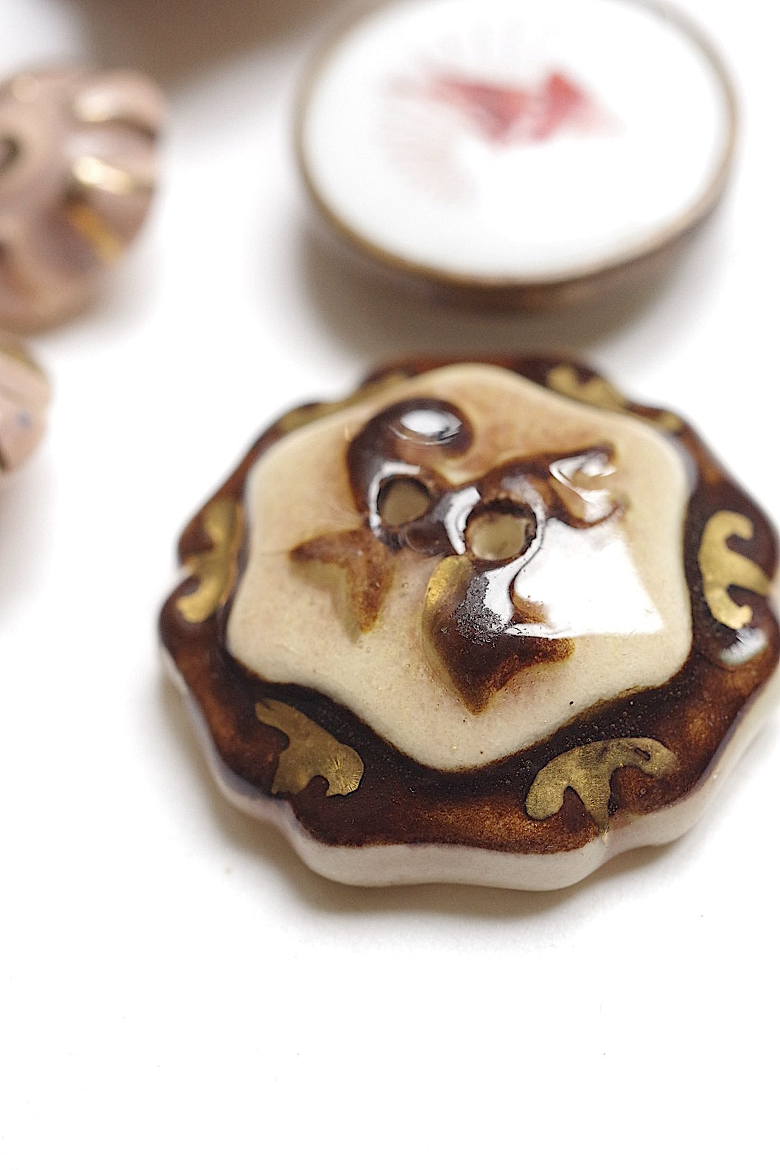 アンティークボタン boutons antique .FR a l'epoque