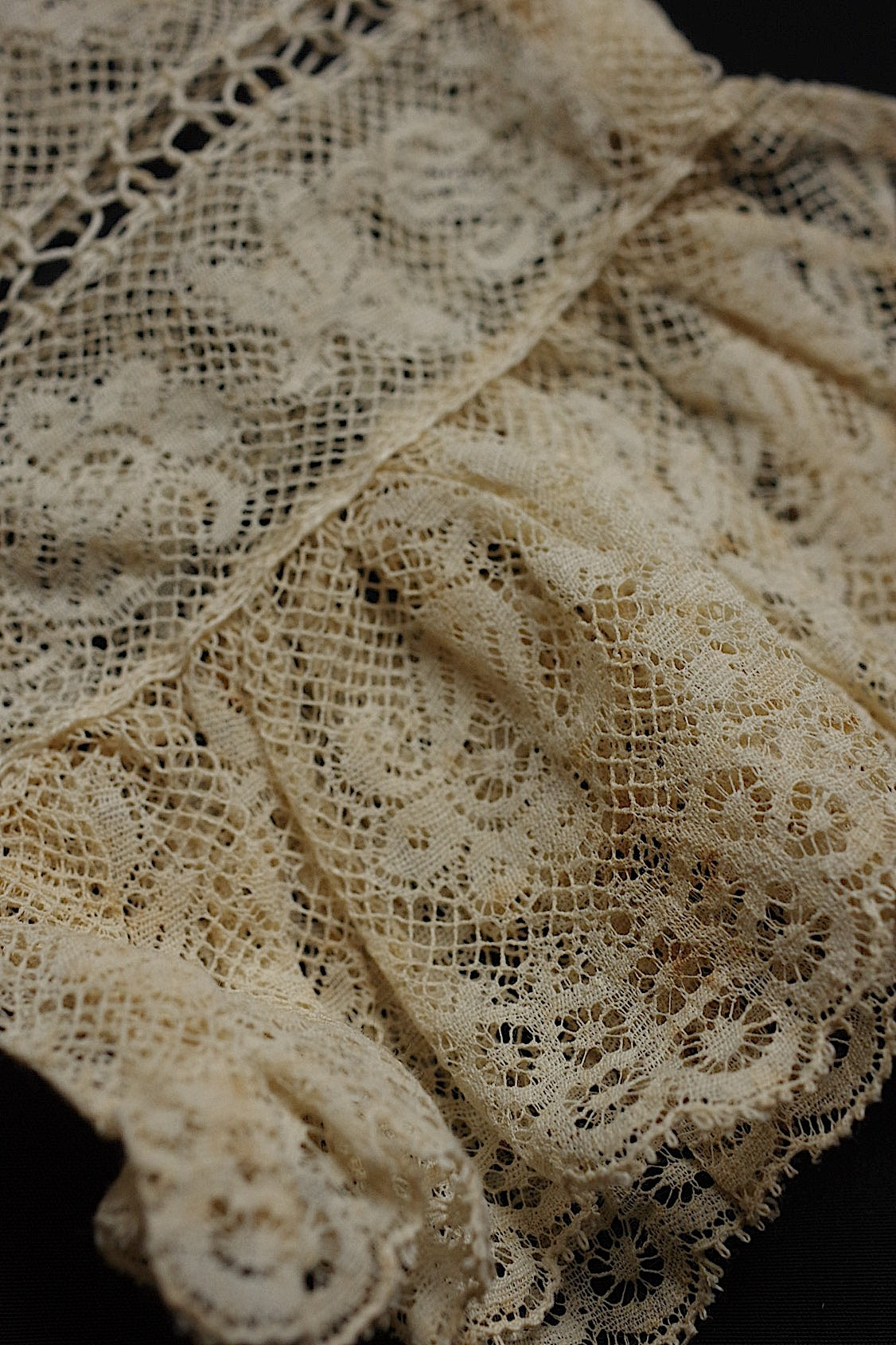 アンティークレース  dentelle antique  レース袖 2組 .FR a l'epoque