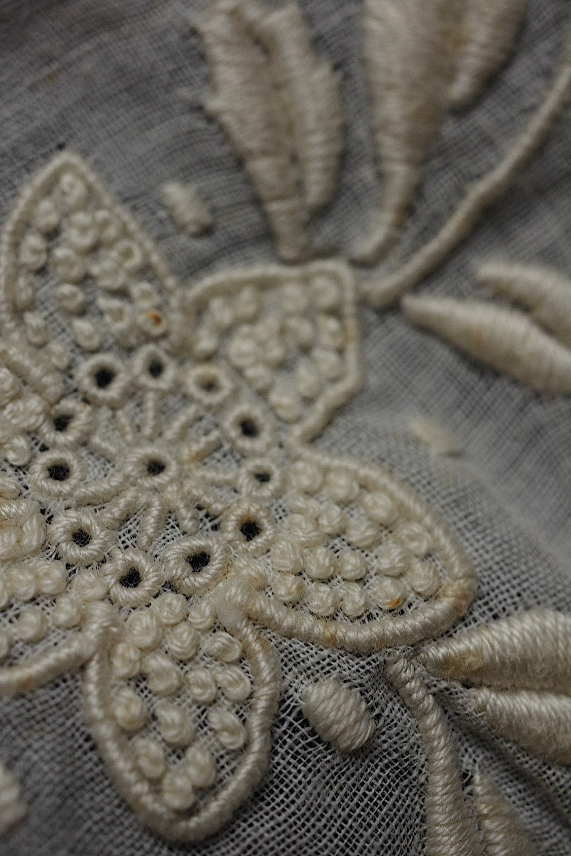 アンティークレース  dentelle antique  刺繍ハギレ .FR a l'epoque