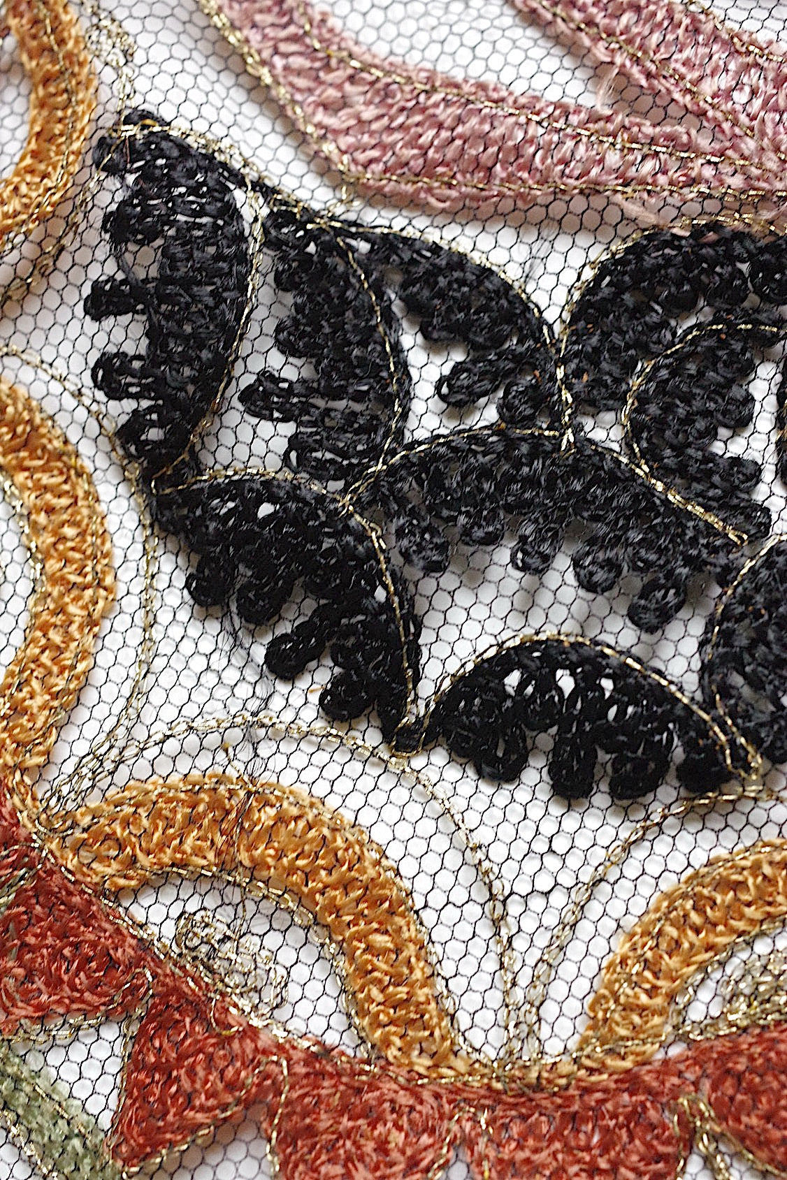 アンティークレース  dentelle antique  くろ チュール刺繍 .FR a l'epoque