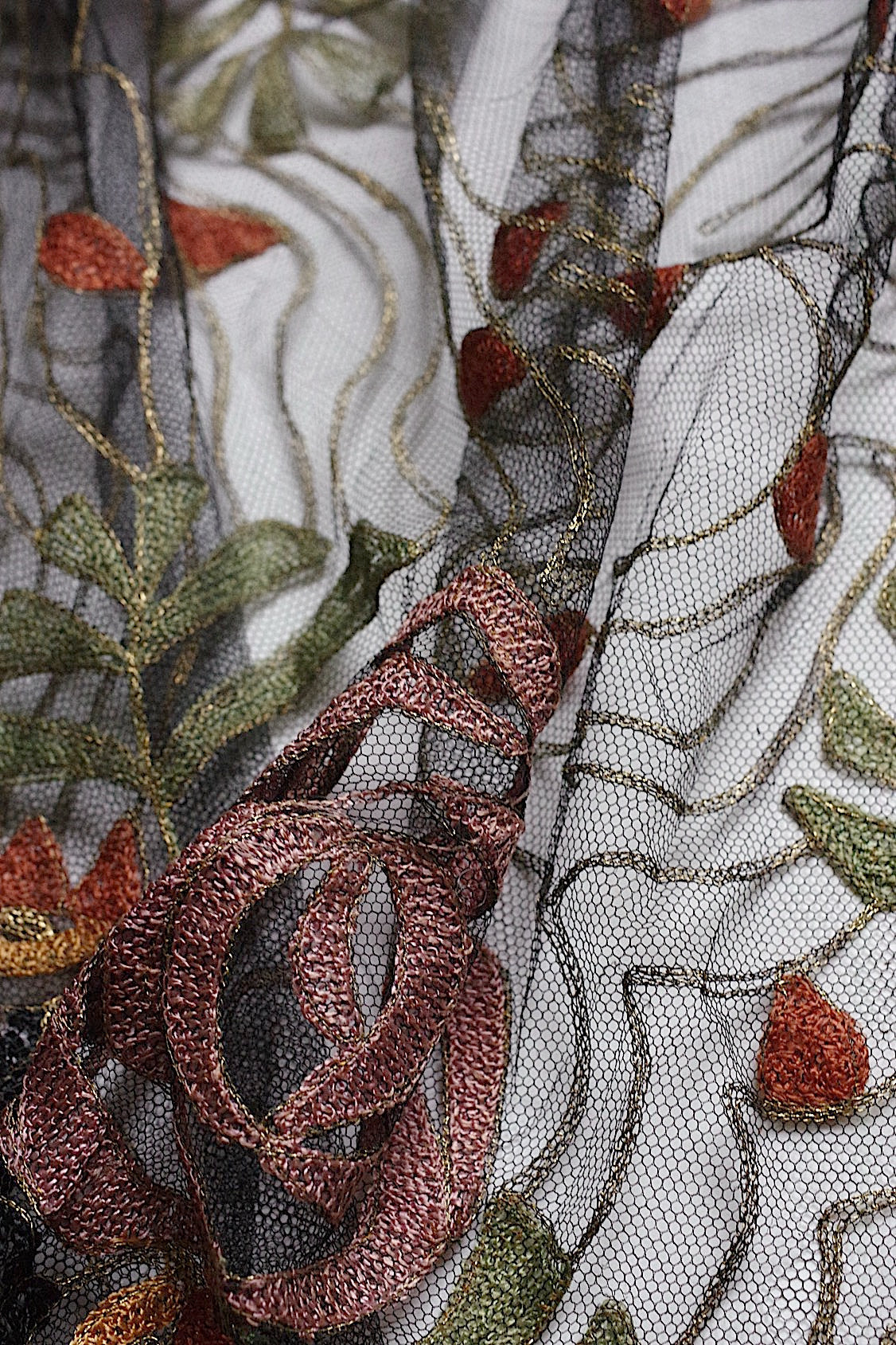 アンティークレース dentelle antique くろ チュール刺繍 .FR a l'epoque