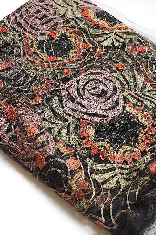 アンティークレース dentelle antique くろ チュール刺繍 .FR a l'epoque