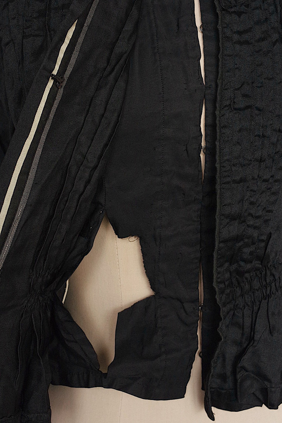 アンティークコサージュ  vêtement antique   .FR a l'epoque