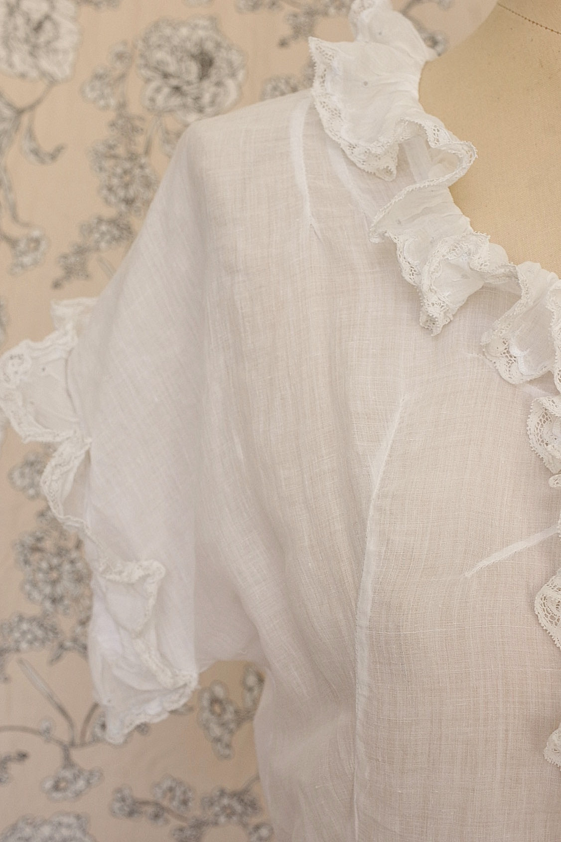 アンティークワンピース  vêtement antique レースワンピース 小さめサイズ .FR a l'epoque