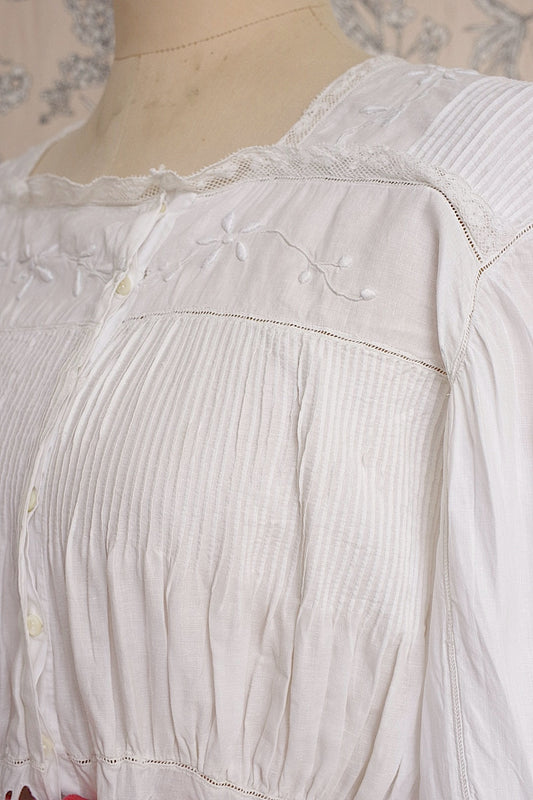 アンティークワンピース vêtement antique ピンタックワンピース .FR a l'epoque