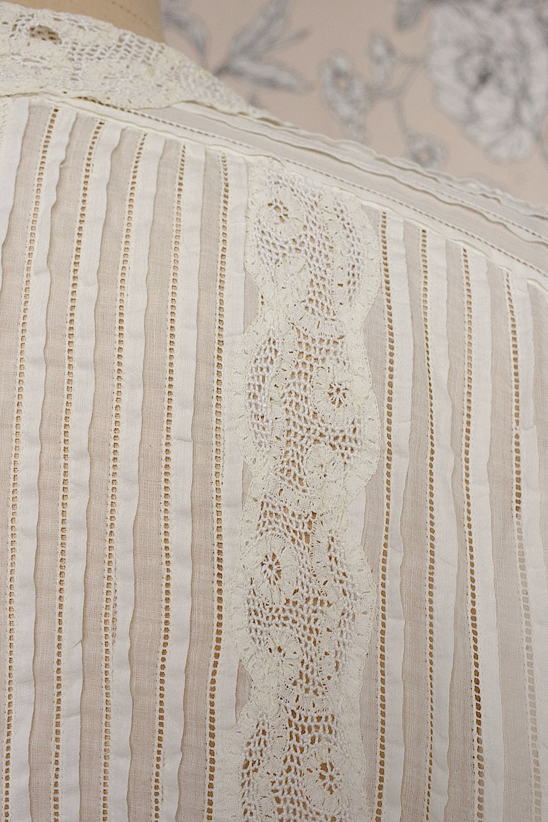 アンティークブラウス  vêtement antique  ピンタック羽織ブラウス .FR a l'epoque