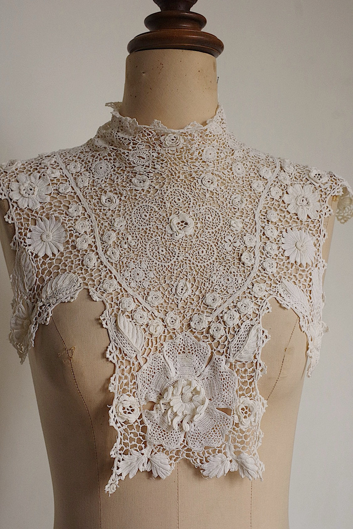 アンティークレース  dentelle antique  クロシェレース襟 .FR a l'epoque