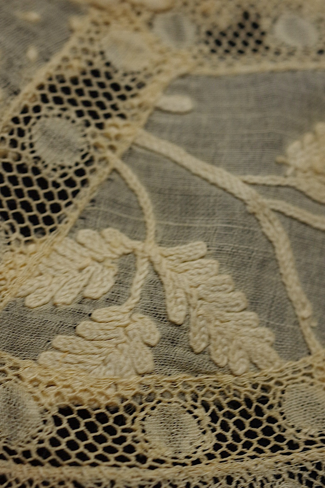 アンティークレース  dentelle antique  刺繍ドイリ .FR a l'epoque