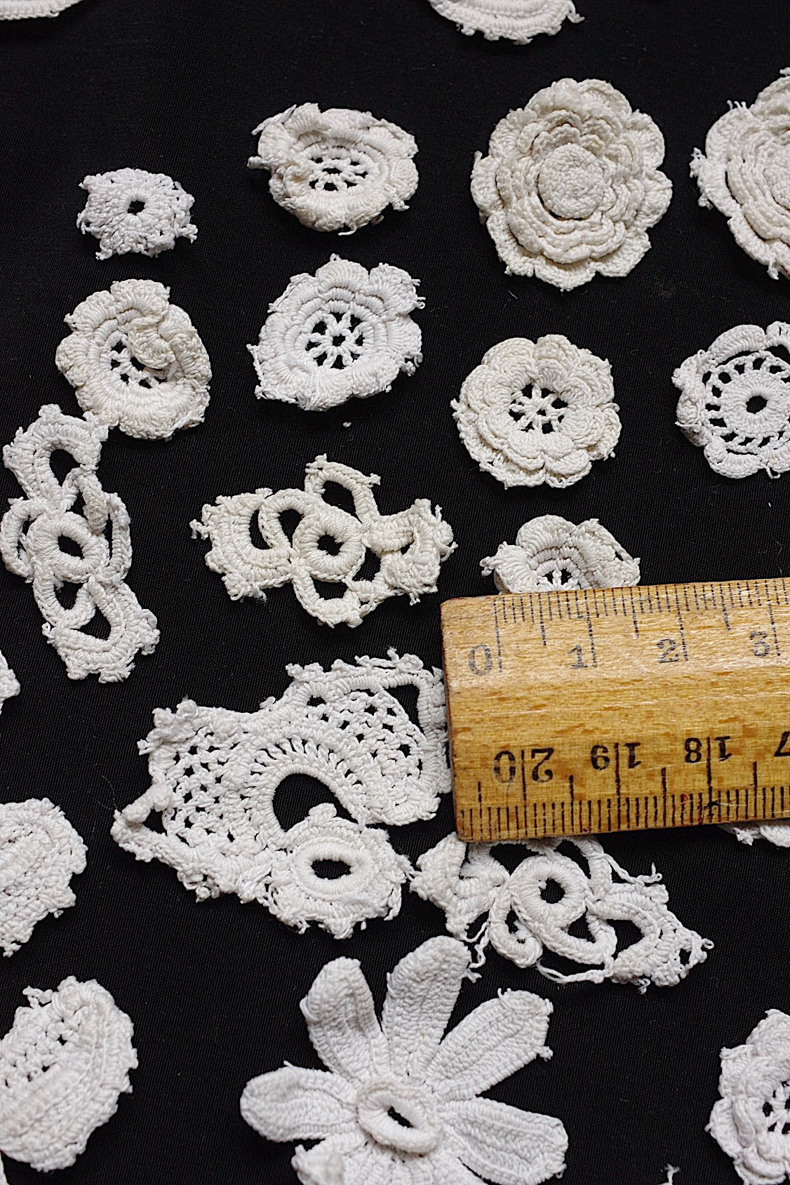 アンティークレース  dentelle antique  クロシェモチーフlot .FR a l'epoque