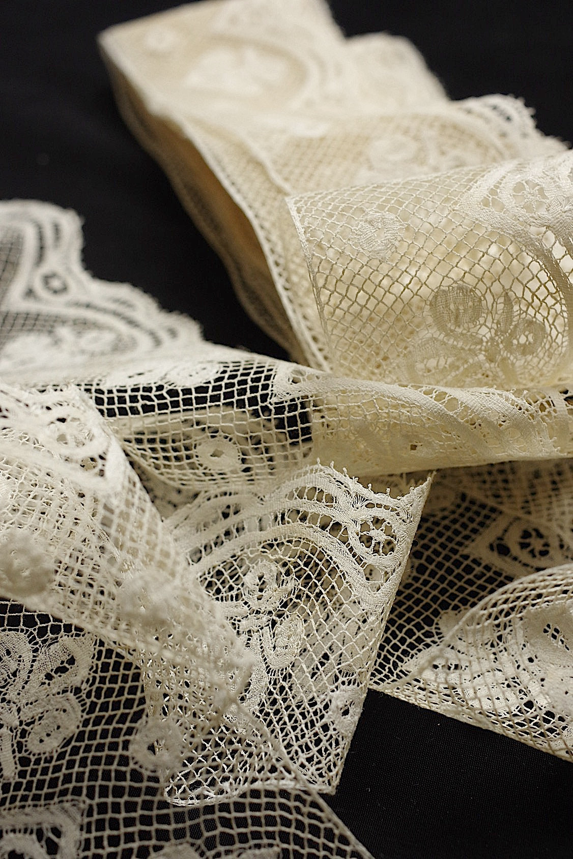 アンティークレース  dentelle antique  484cm .FR a l'epoque