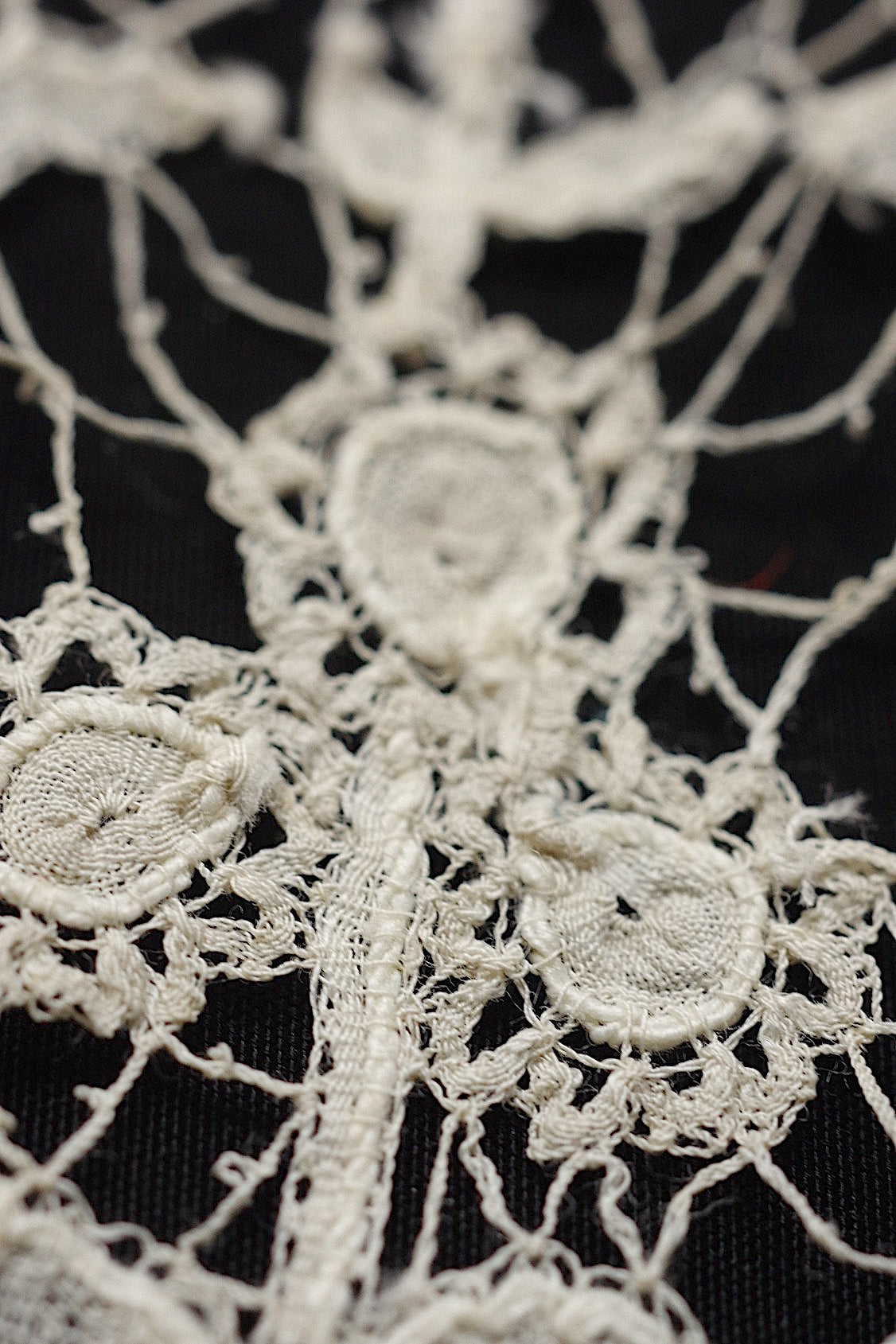 アンティークレース  dentelle antique  ラペット .FR a l'epoque