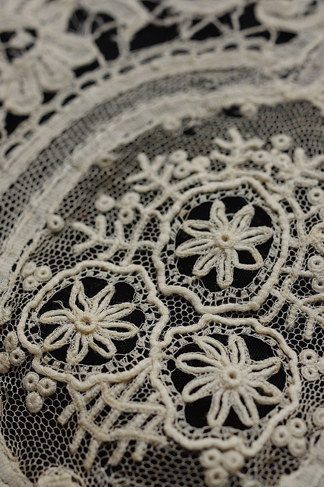 アンティークレース  dentelle antique  ラペット .FR a l'epoque