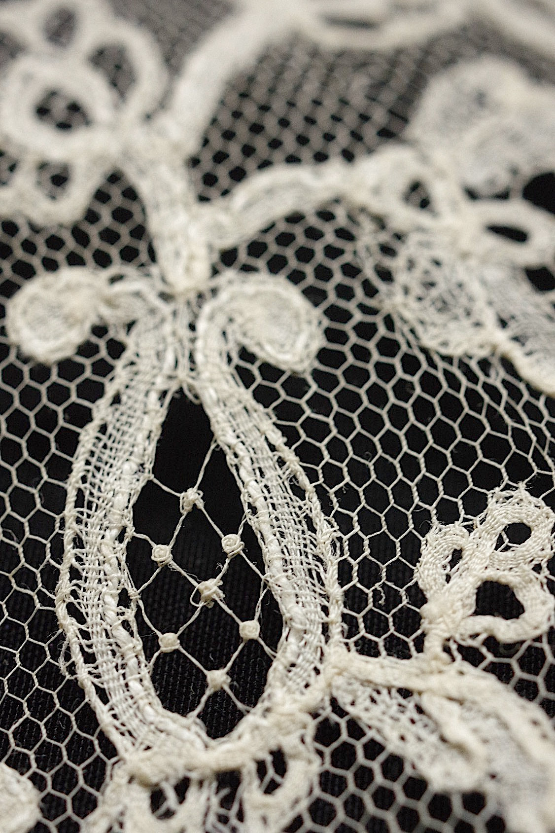 アンティークレース  dentelle antique  ラペット .FR a l'epoque