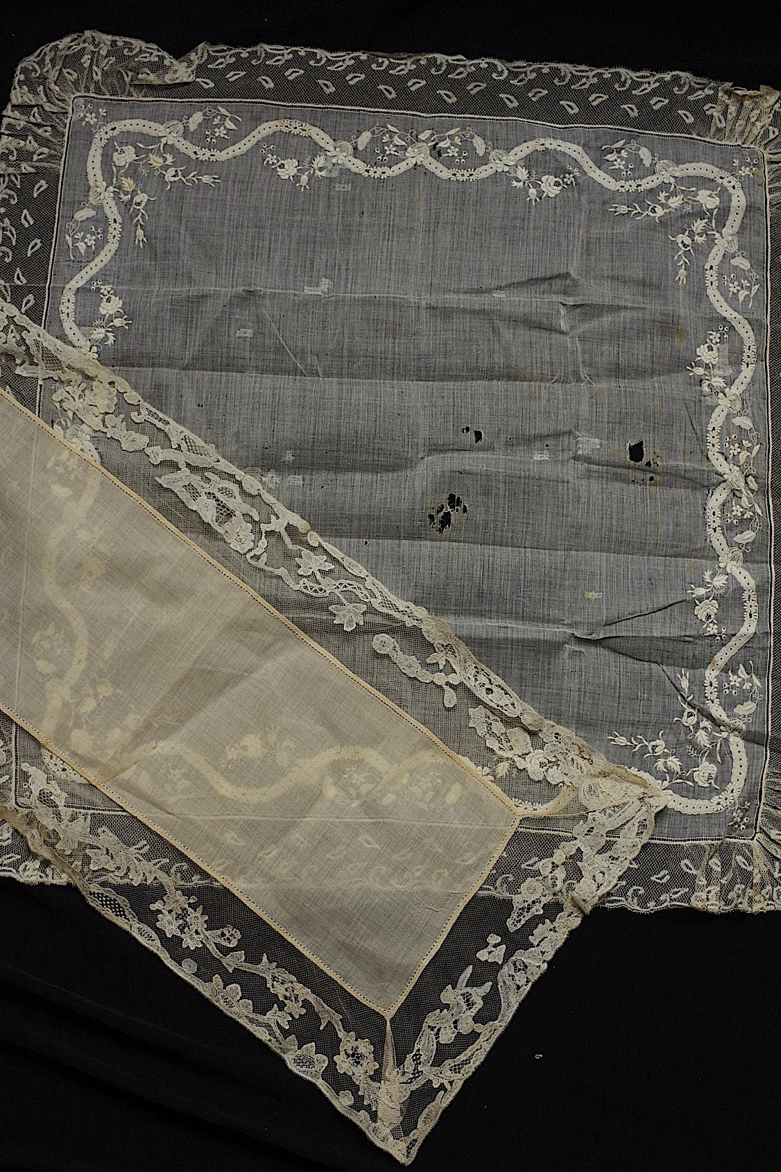 アンティークレース  dentelle antique  刺繍 クロス 素材用 .FR a l'epoque