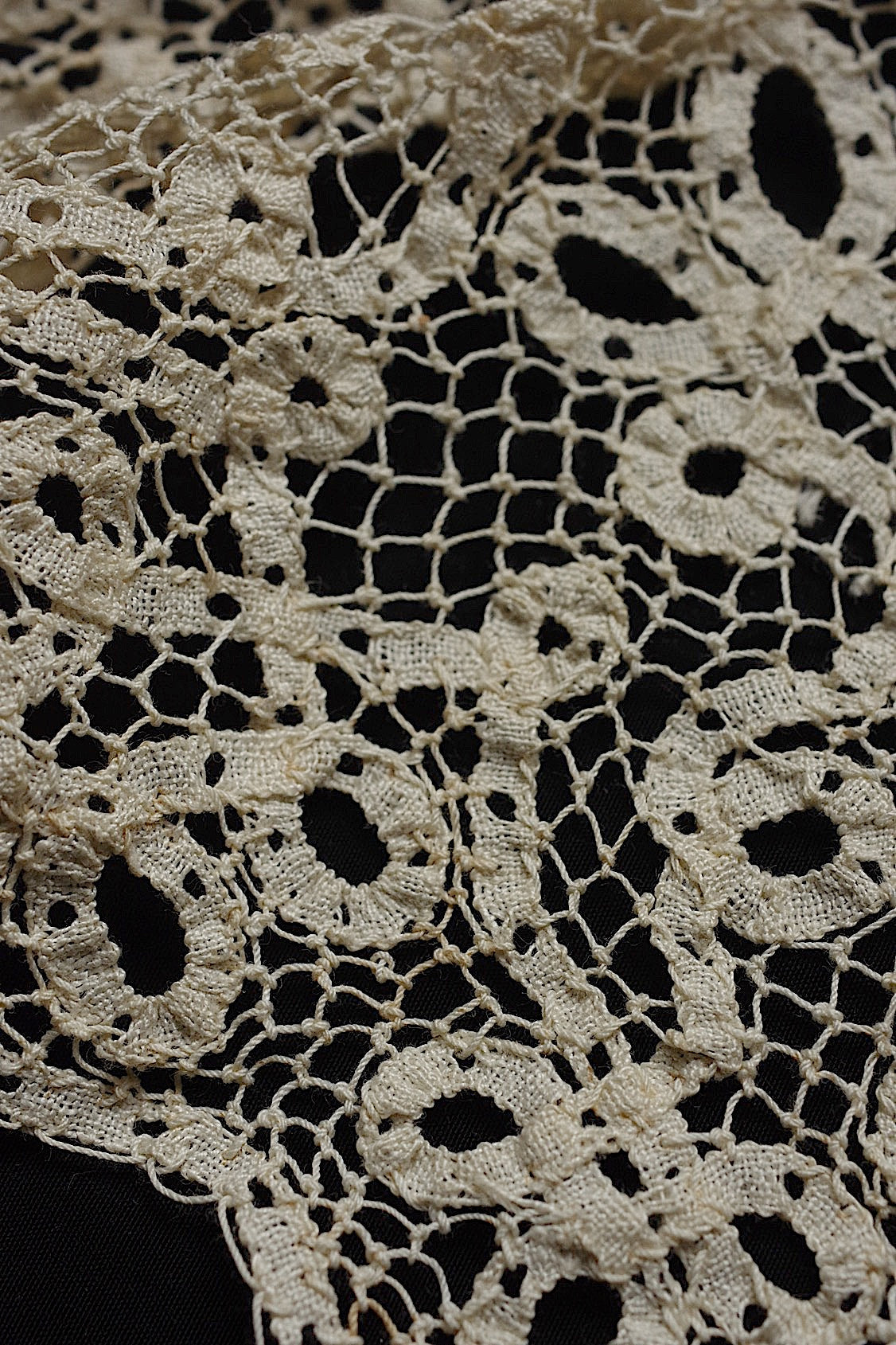 アンティークレース  dentelle antique  194cm .FR a l'epoque