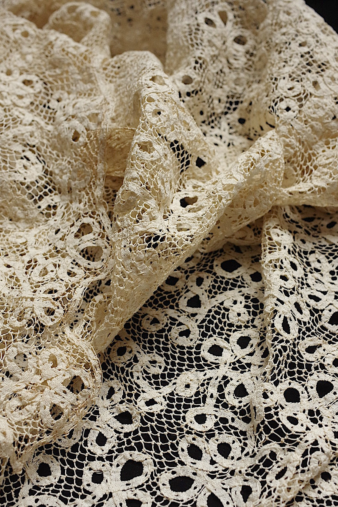 アンティークレース  dentelle antique  194cm .FR a l'epoque