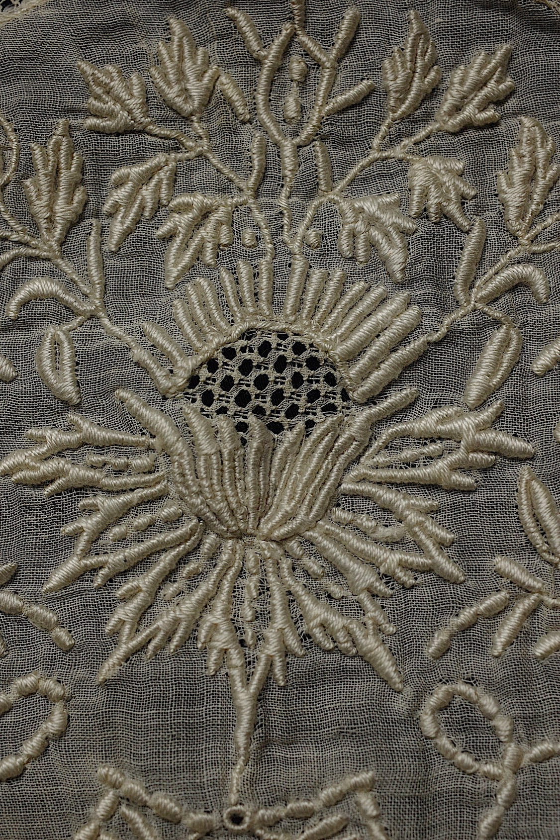 アンティークレース  dentelle antique  napperon 刺繍 .FR a l'epoque