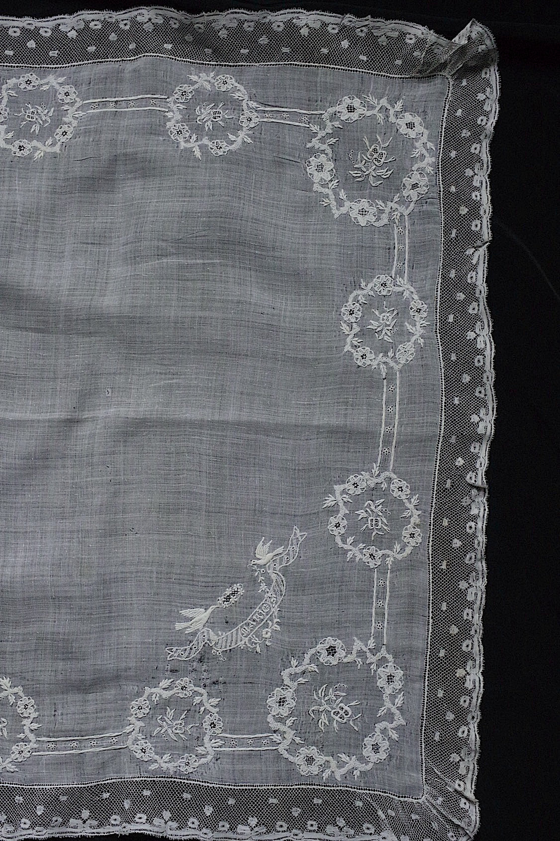 アンティークハンカチ  mouchoir antique  1 .FR a l'epoque