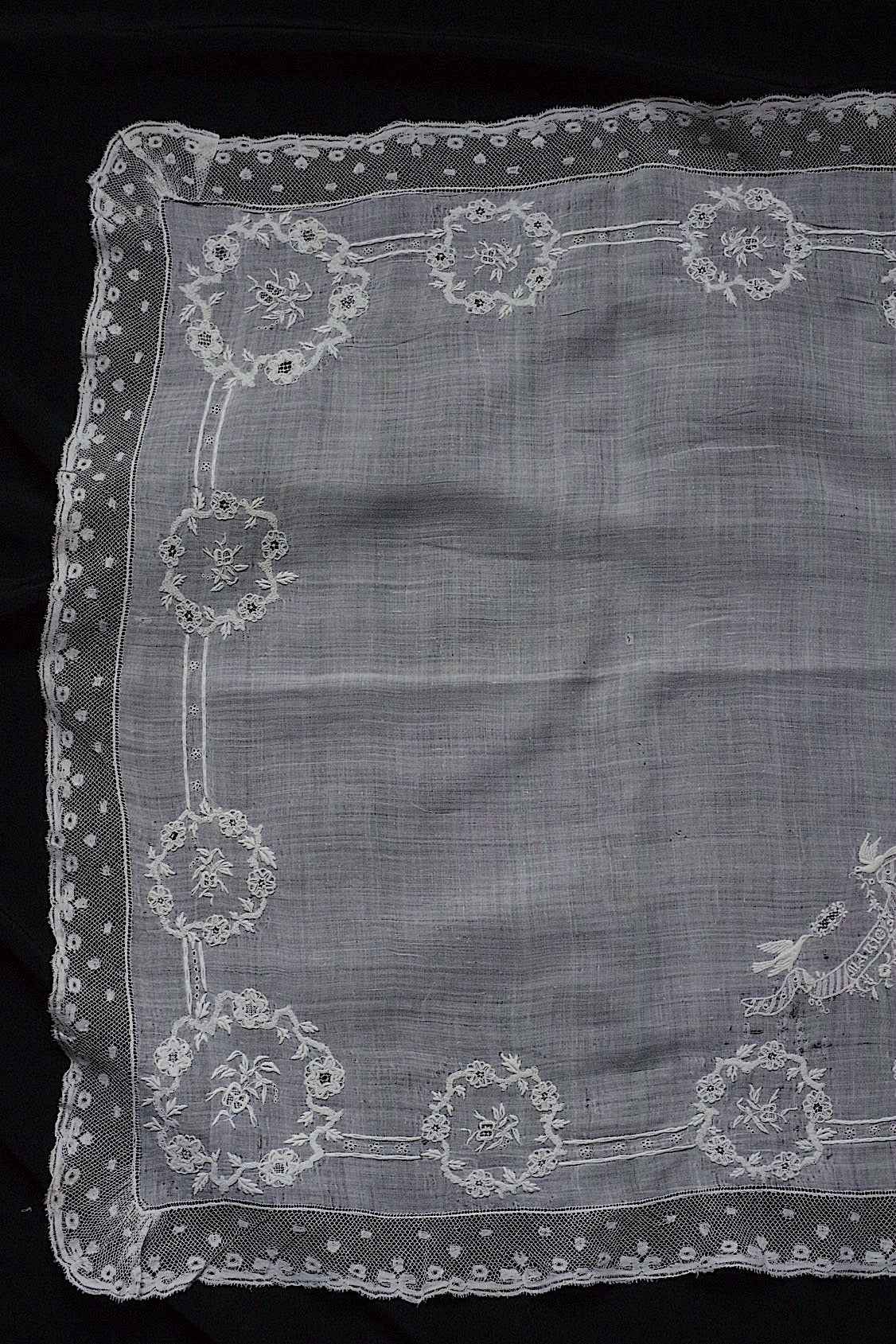 アンティークハンカチ  mouchoir antique  1 .FR a l'epoque