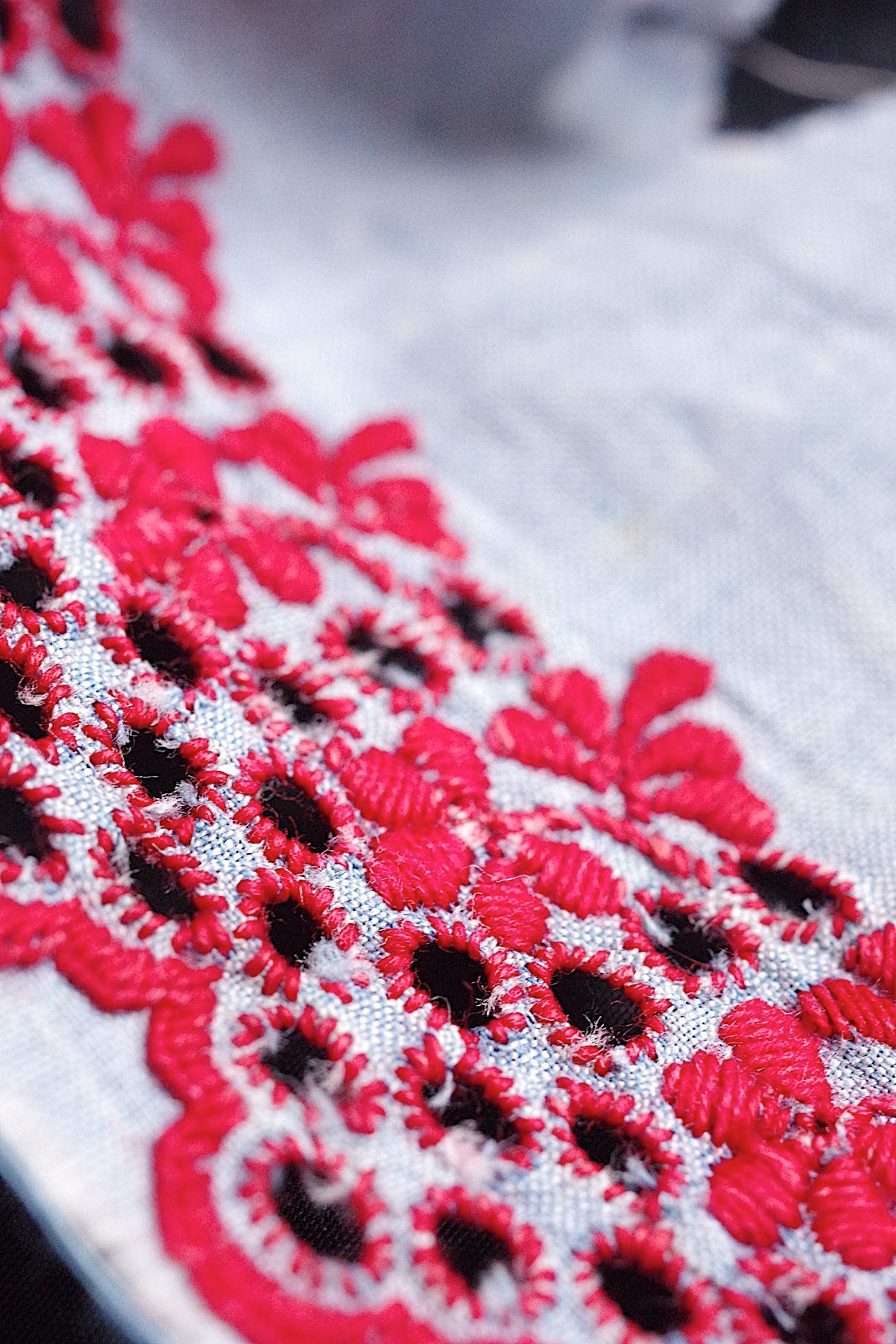 アンティークレース  dentelle antique  カットワーク刺繍 .FR a l'epoque