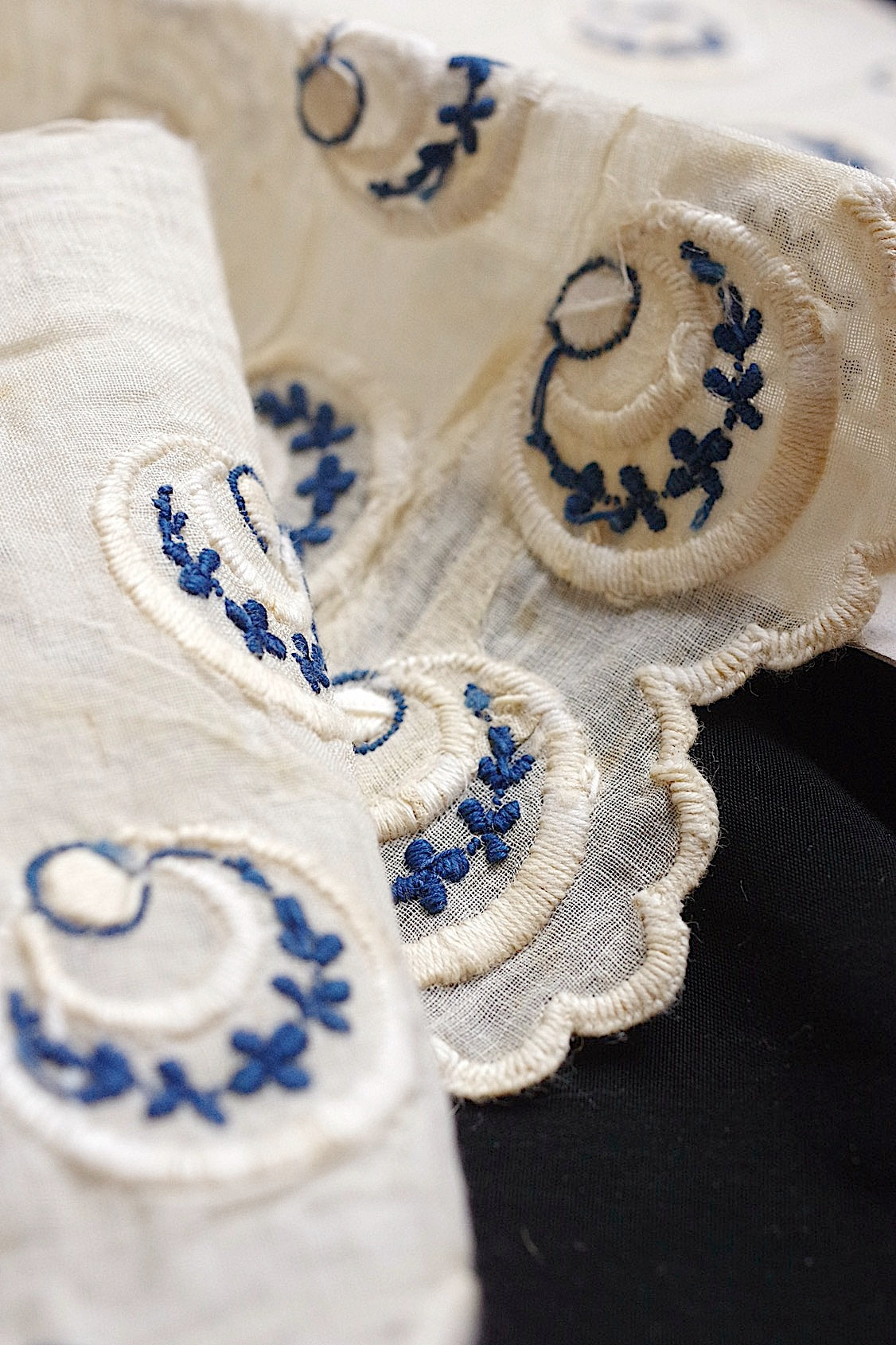 アンティークレース  dentelle antique  刺繍端レース .FR a l'epoque