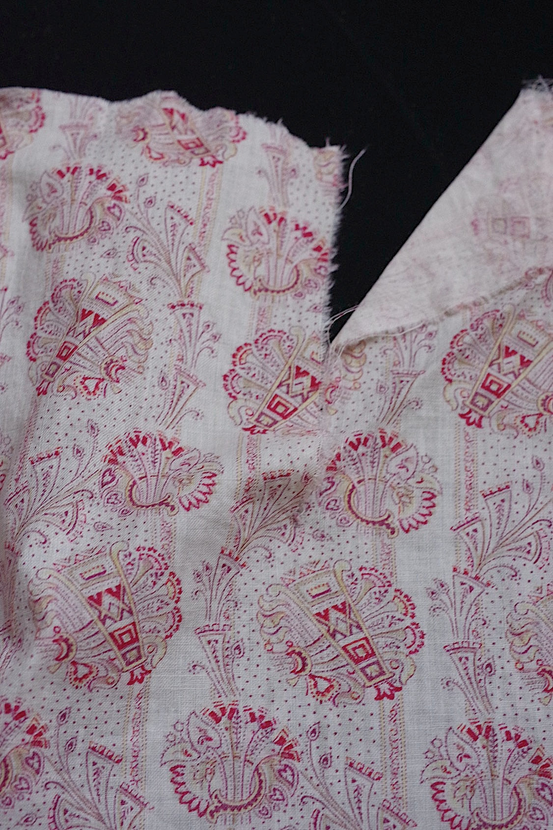 アンティーク生地 tissu antique .FR a l'epoque