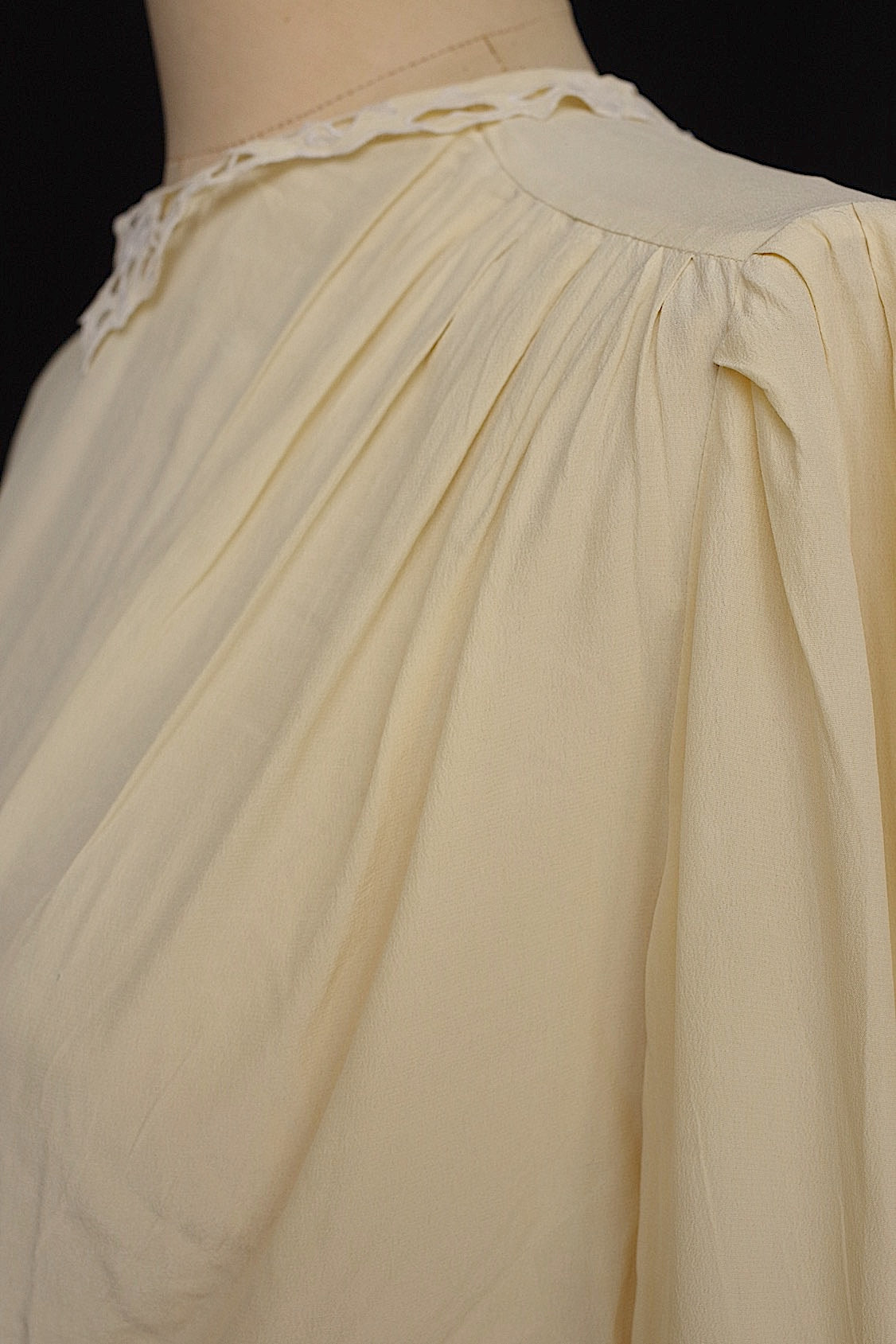 ヴィンテージブラウス  vêtement  vintage .FR a l'epoque