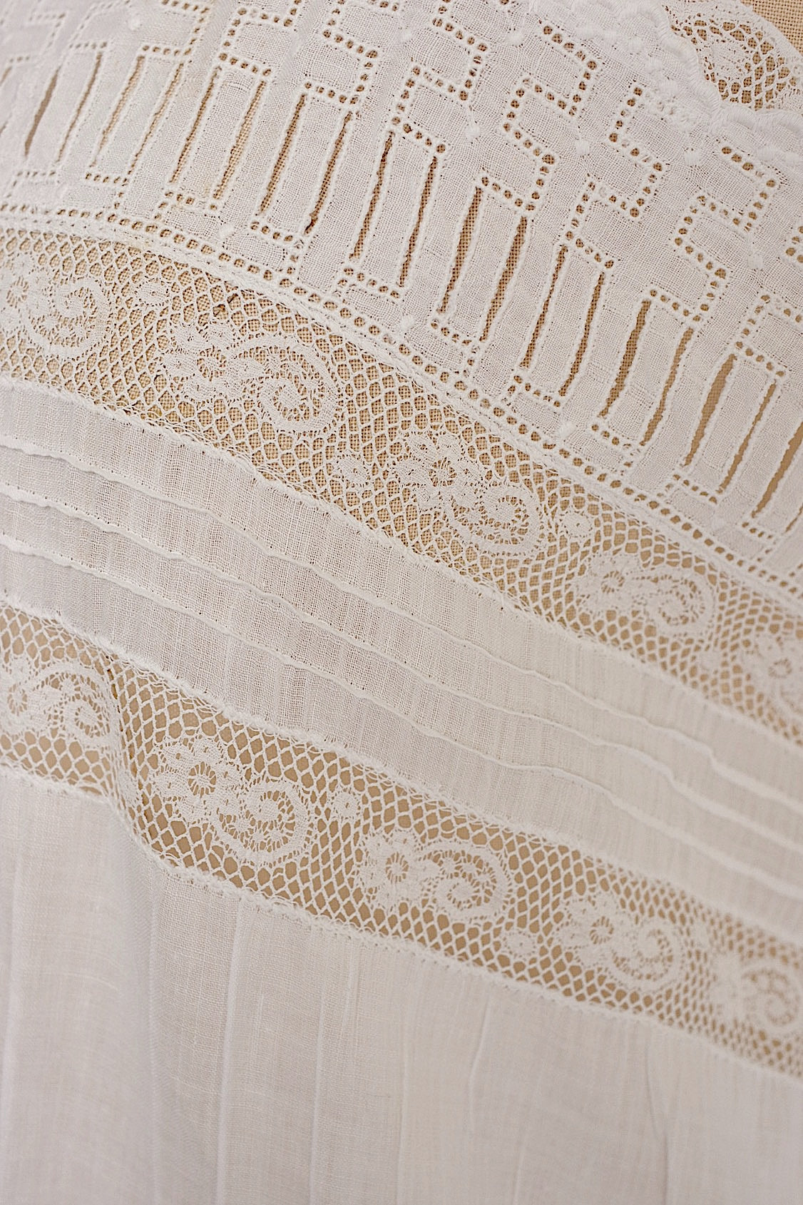 アンティークワンピース  vêtement  antique 素材用 lots1 .FR a l'epoque