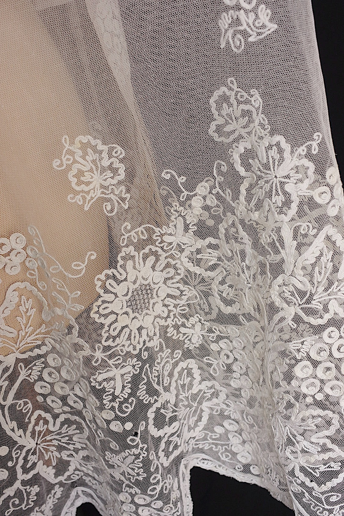 アンティーク教会チュニック  vêtement  antique aube .FR a l'epoque