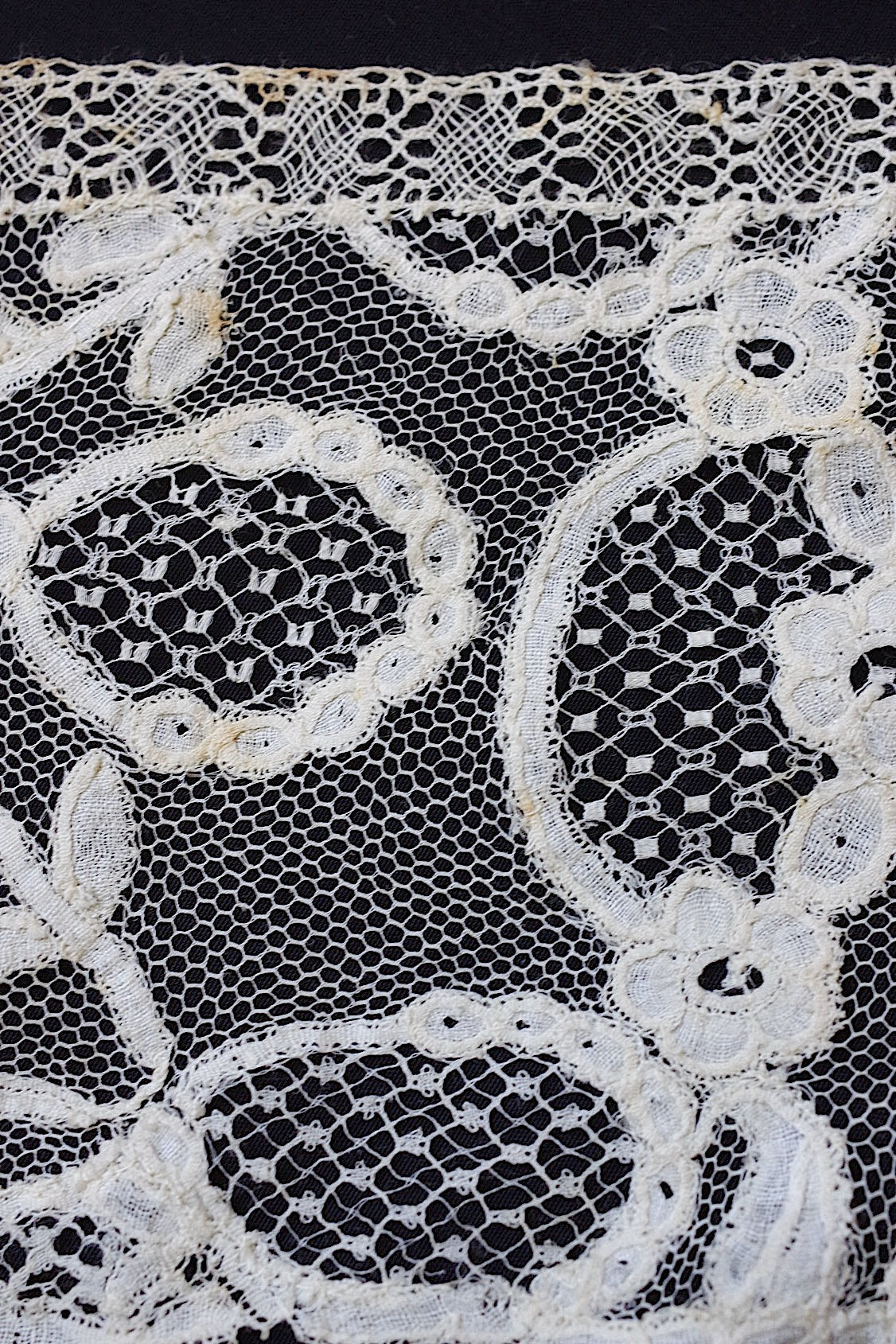 アンティークレース dentelle antique  300cm .FR a l'epoque