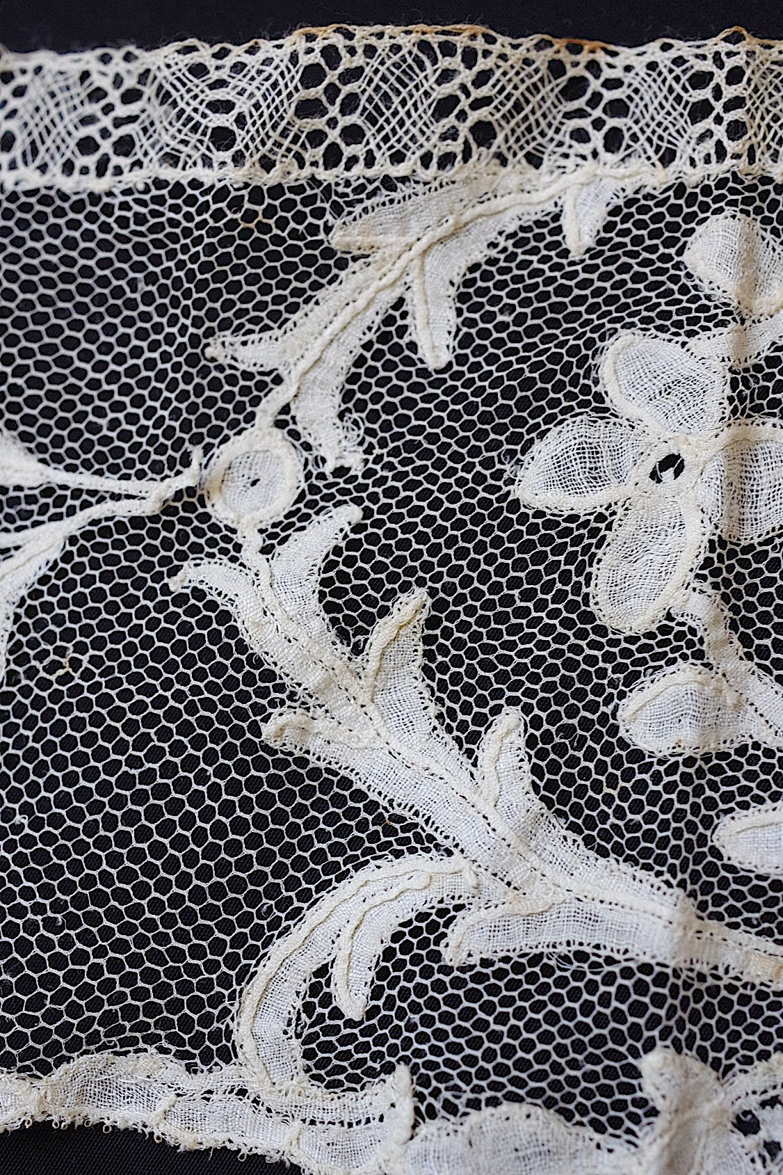 アンティークレース dentelle antique  300cm .FR a l'epoque