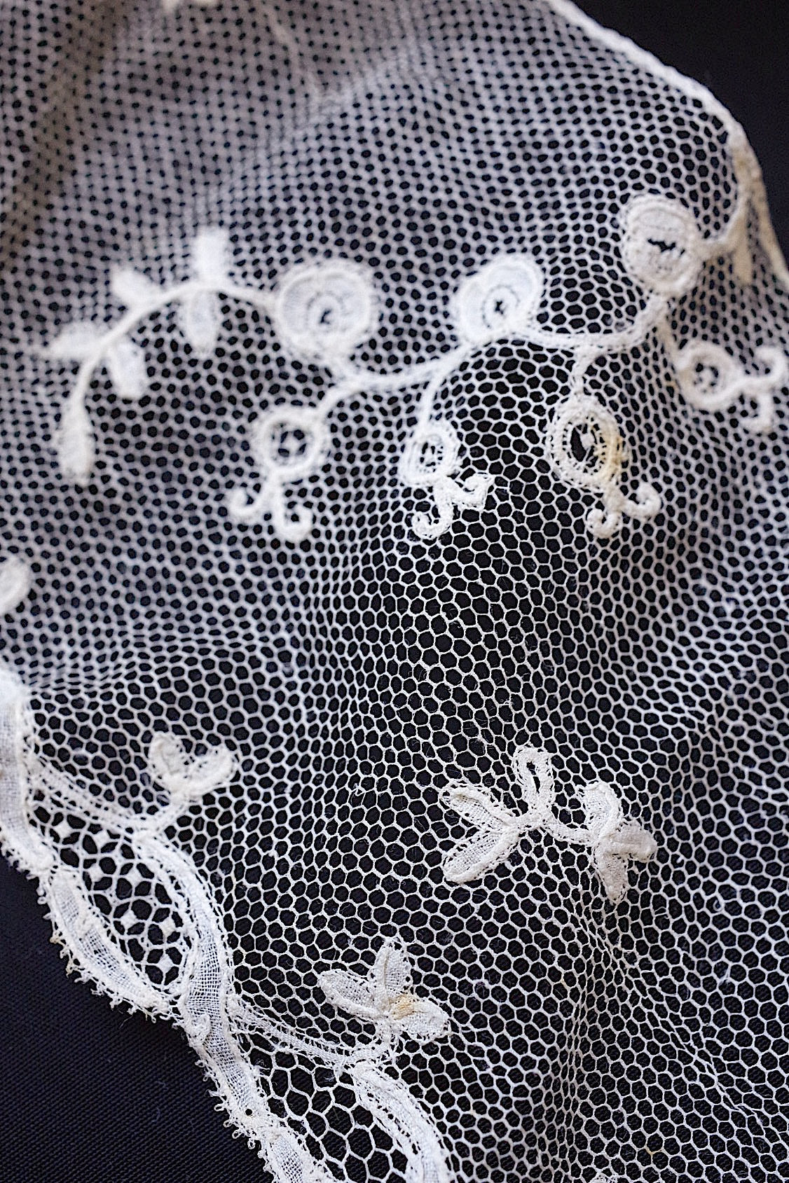 アンティークレース dentelle antique  240cm .FR a l'epoque