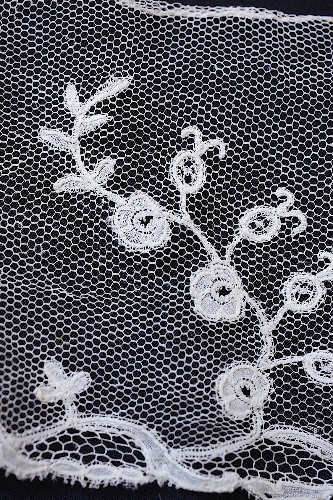 アンティークレース dentelle antique  240cm .FR a l'epoque