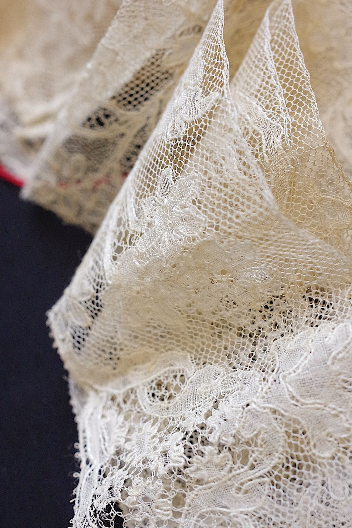 アンティークレース dentelle antique  380cm .FR a l'epoque