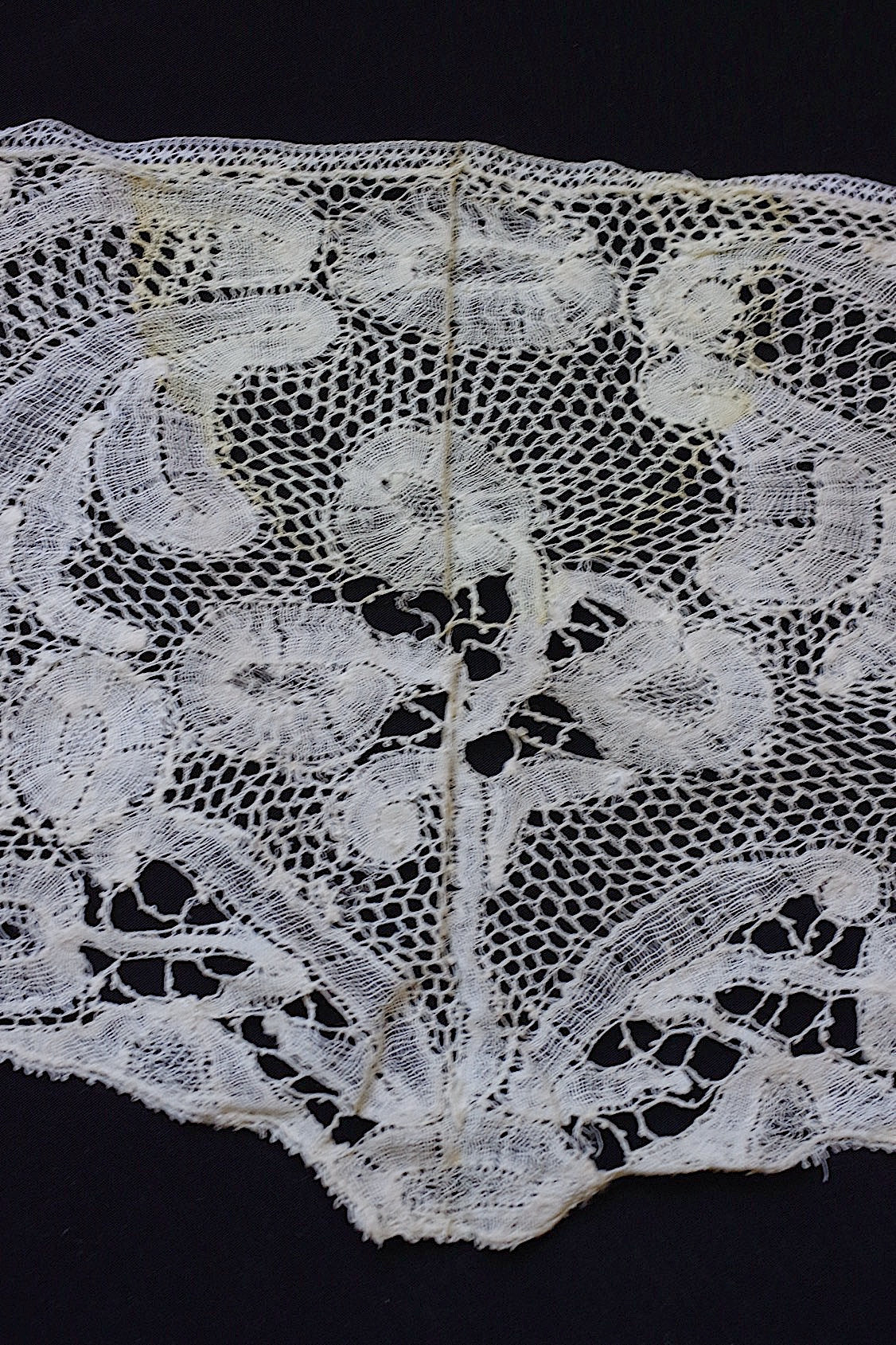 アンティークレース dentelle antique  204cm .FR a l'epoque