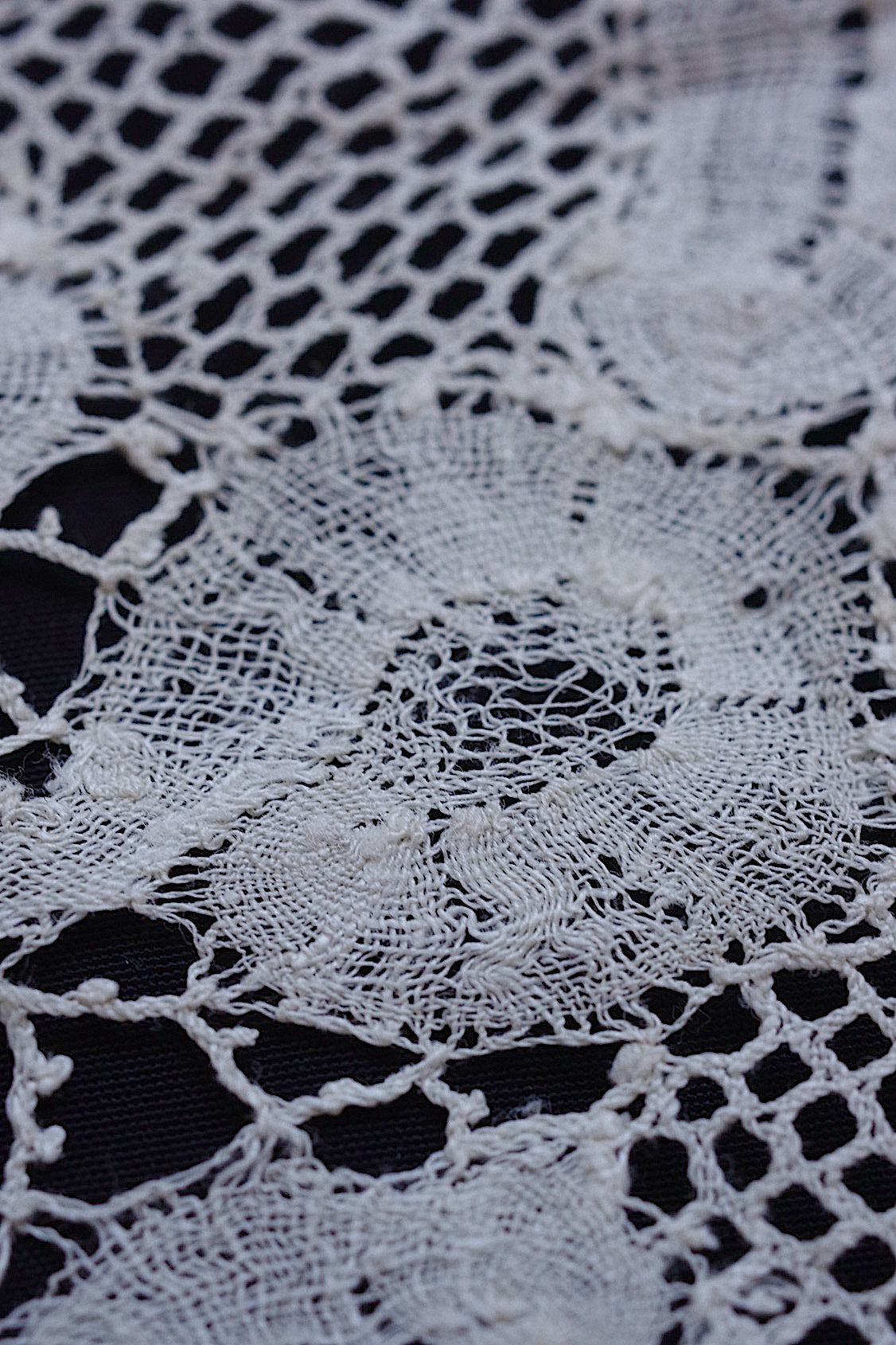 アンティークレース dentelle antique  204cm .FR a l'epoque