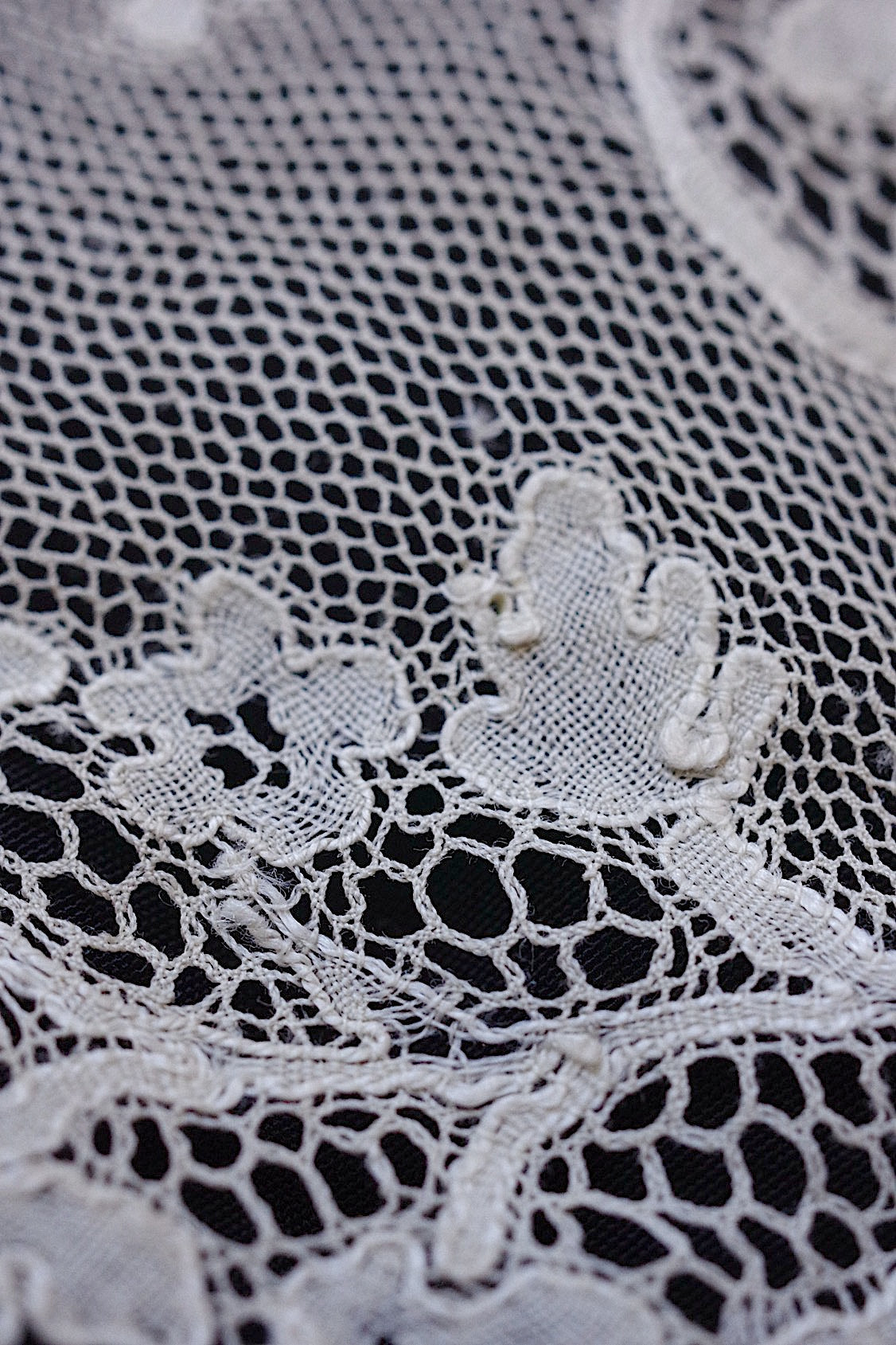 アンティークレース dentelle antique  240cm .FR a l'epoque