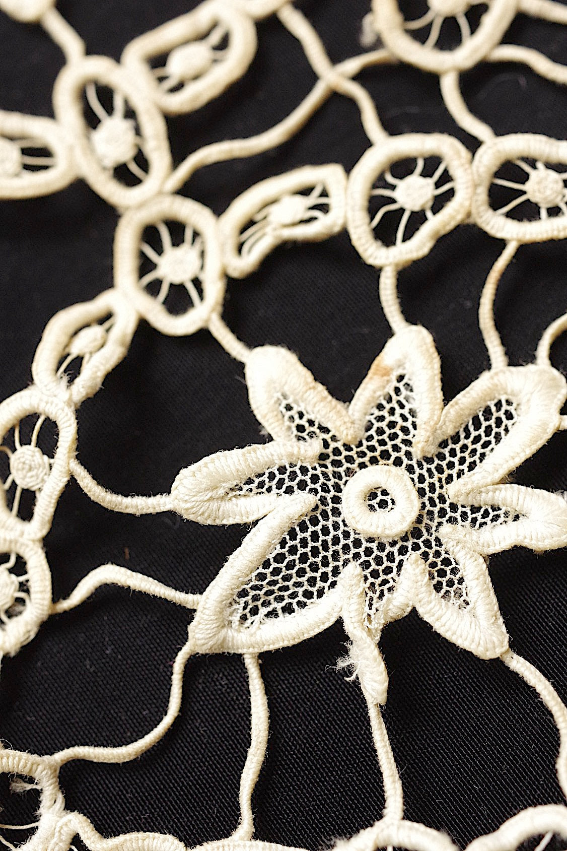 アンティークレース dentelle antique  2本 .FR a l'epoque