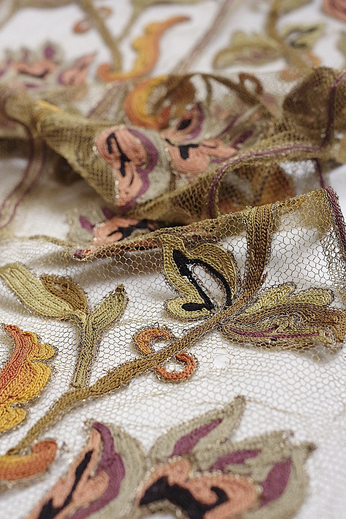 アンティークレース dentelle antique  ハギレ .FR a l'epoque