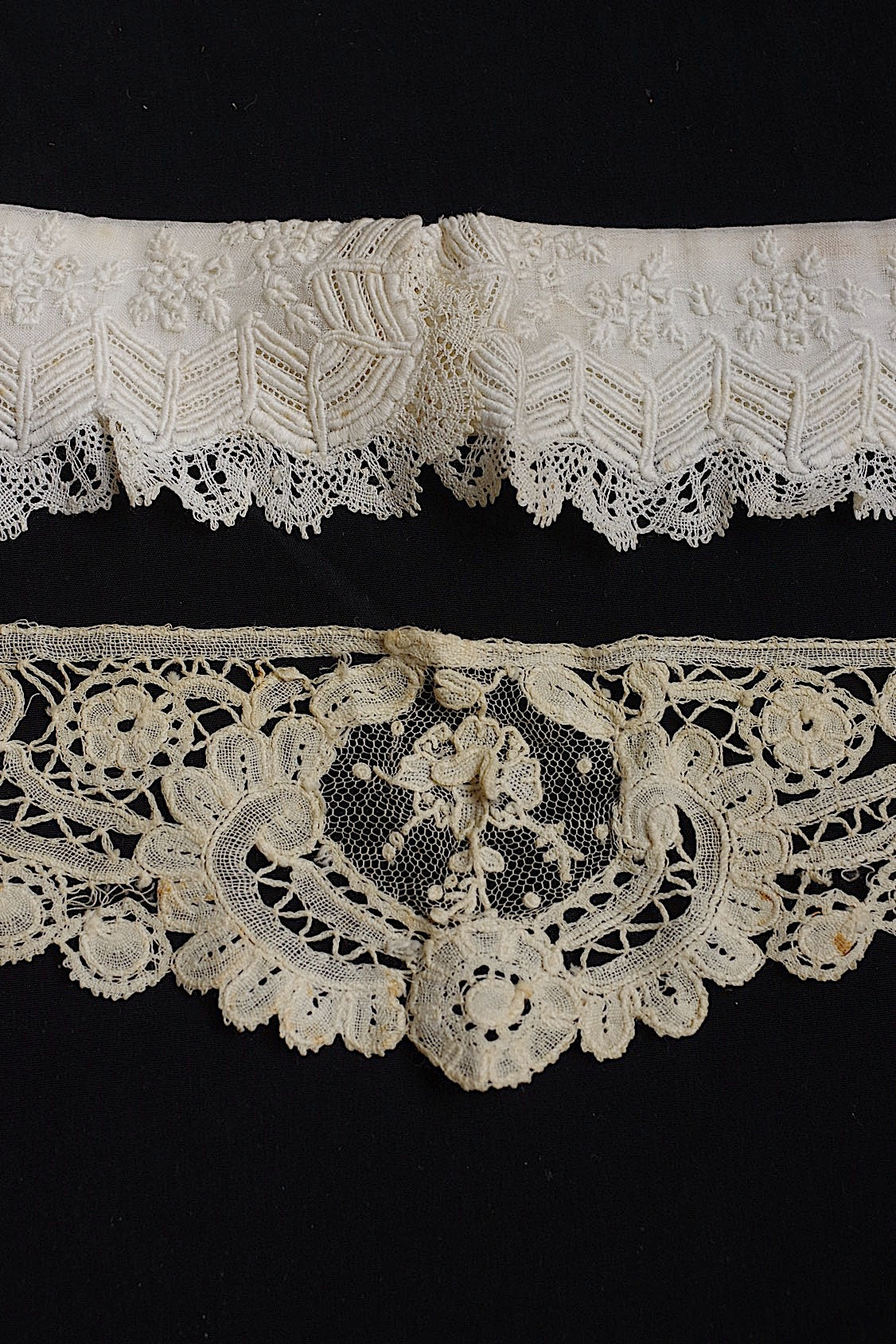 アンティークレース dentelle antique  3種 .FR a l'epoque