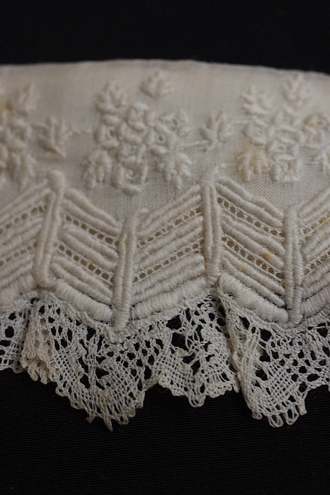 アンティークレース dentelle antique  3種 .FR a l'epoque