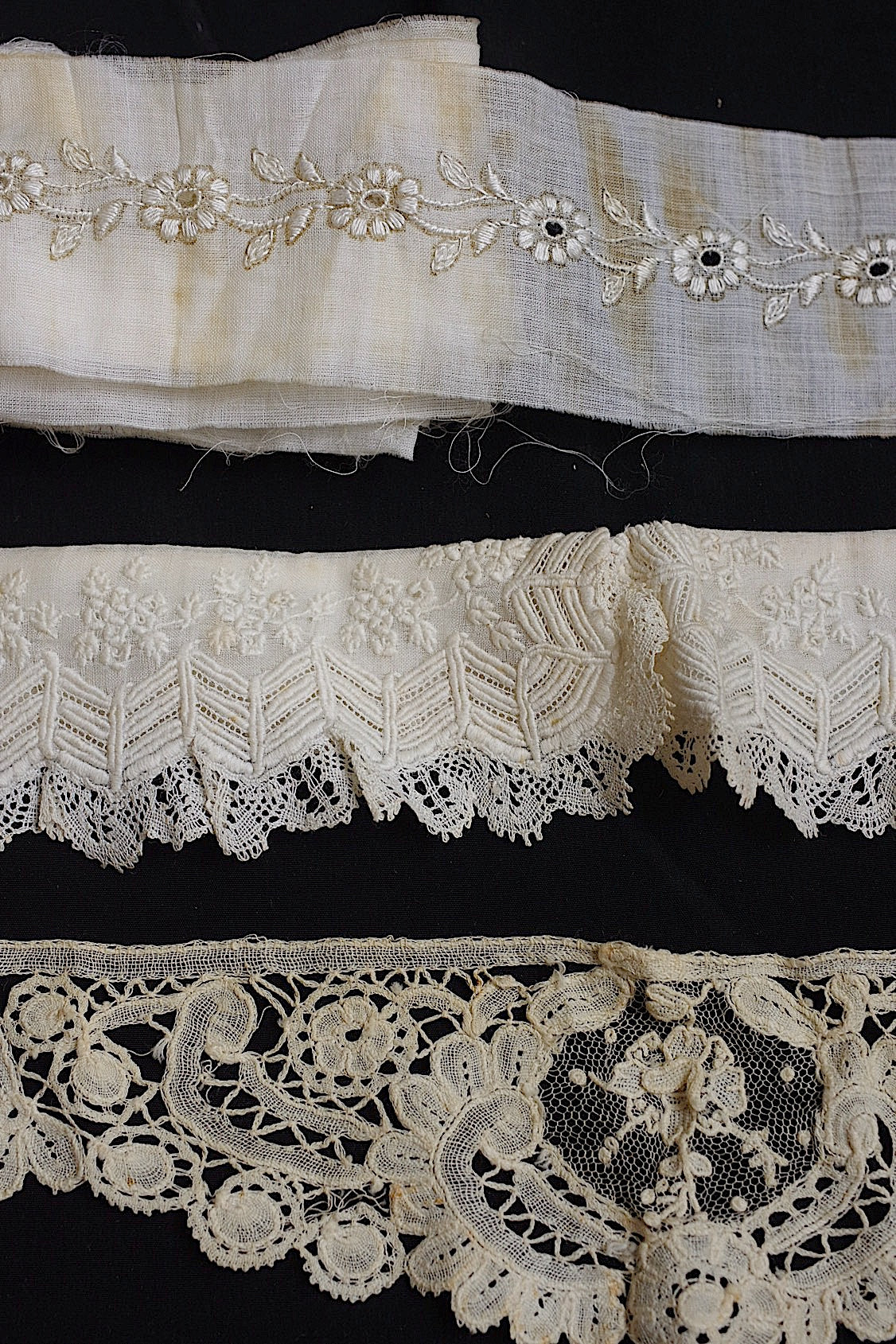 アンティークレース