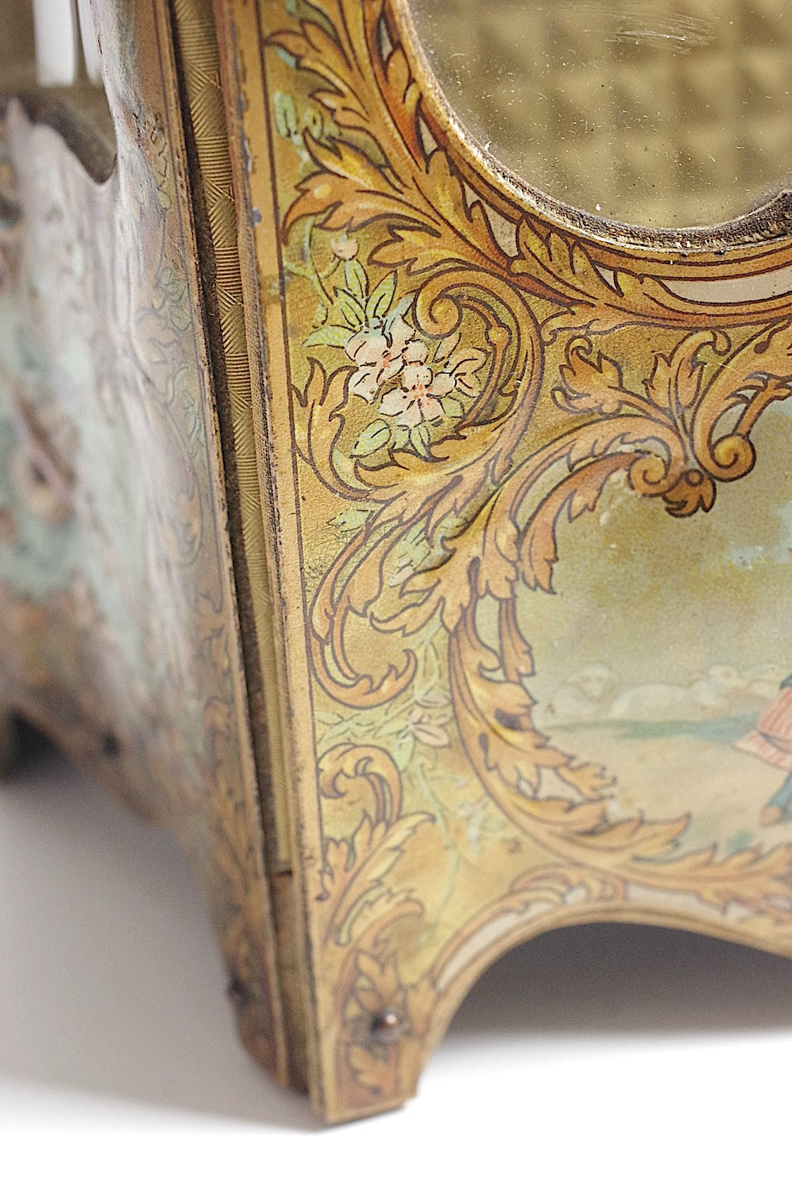 Chaise à porteur miniature  antique アンティーク小物入れ ミニチュア .FR a l'epoque