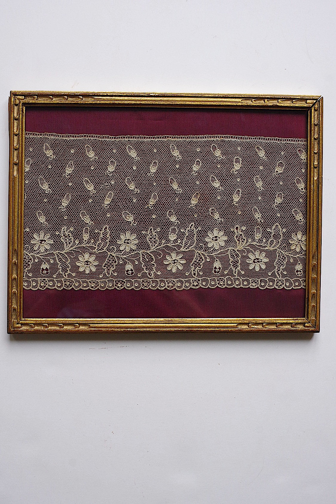 アンティーク額装レース dentelle encadré .FR a l'epoque