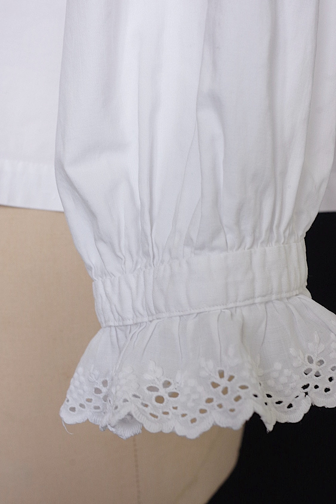 アンティークブラウス  vêtement  antique blouse 2 .FR a l'epoque