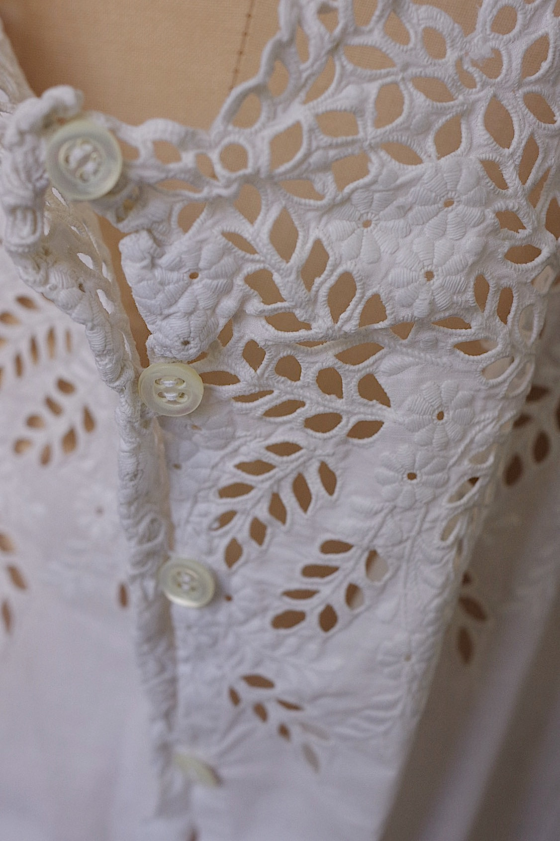 アンティークワンピース  vêtement  antique  robe .FR a l'epoque